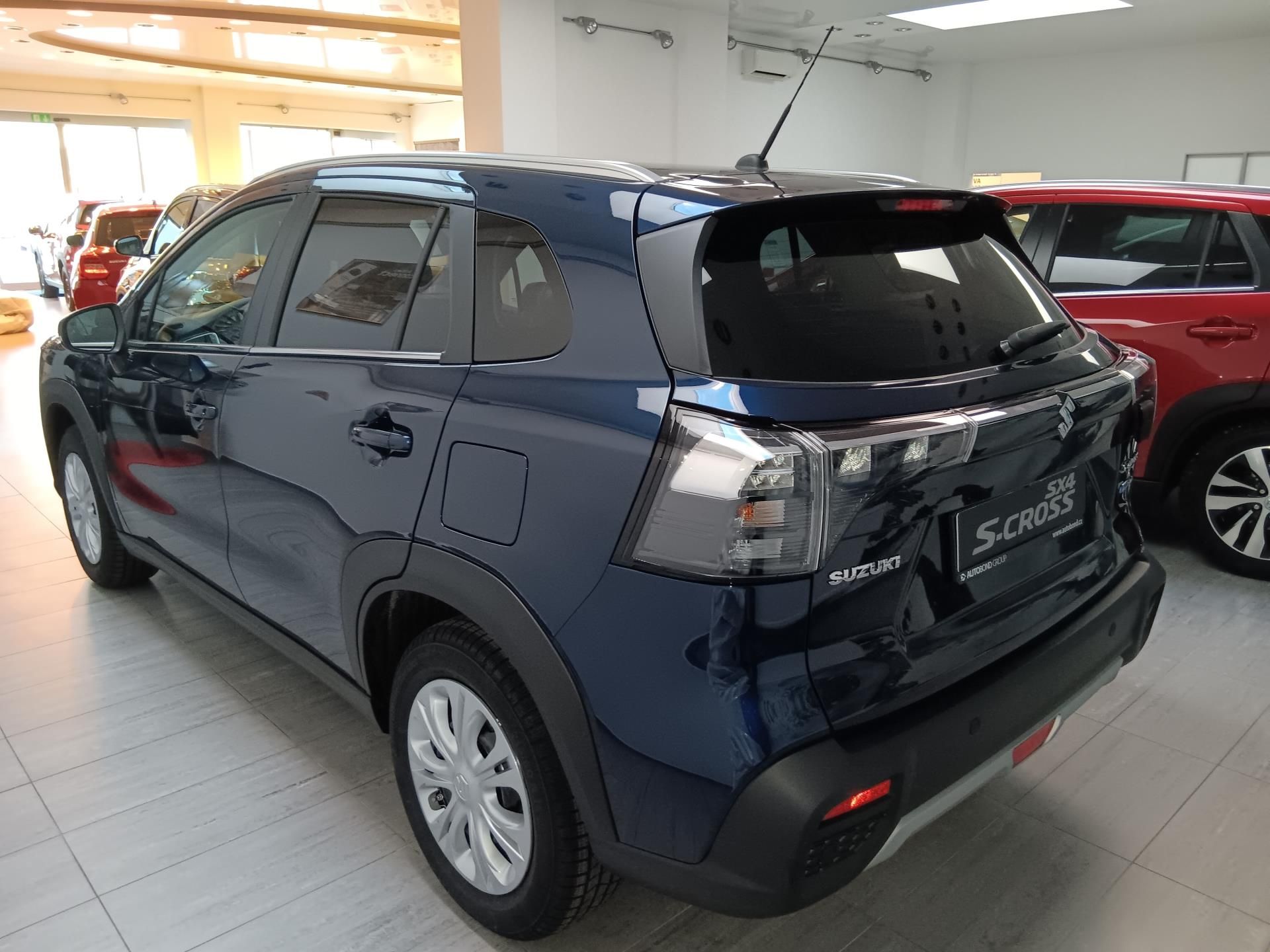 Suzuki S-Cross, EELEGANCE 1,4 HYBRID AT 4x2 - fotka 4