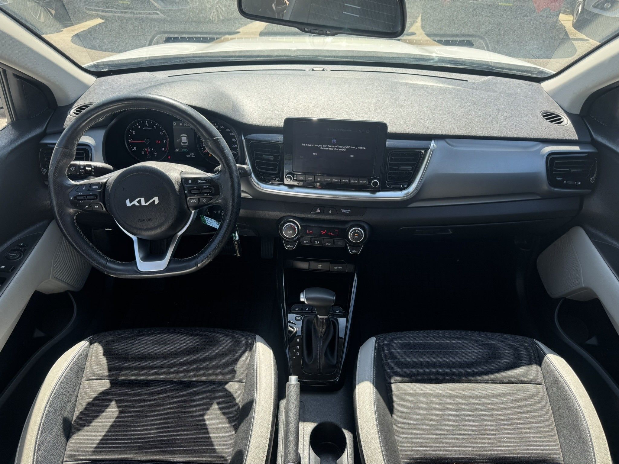 Kia Stonic, 1.0 T-GDI 74 kW TOP - fotka 5
