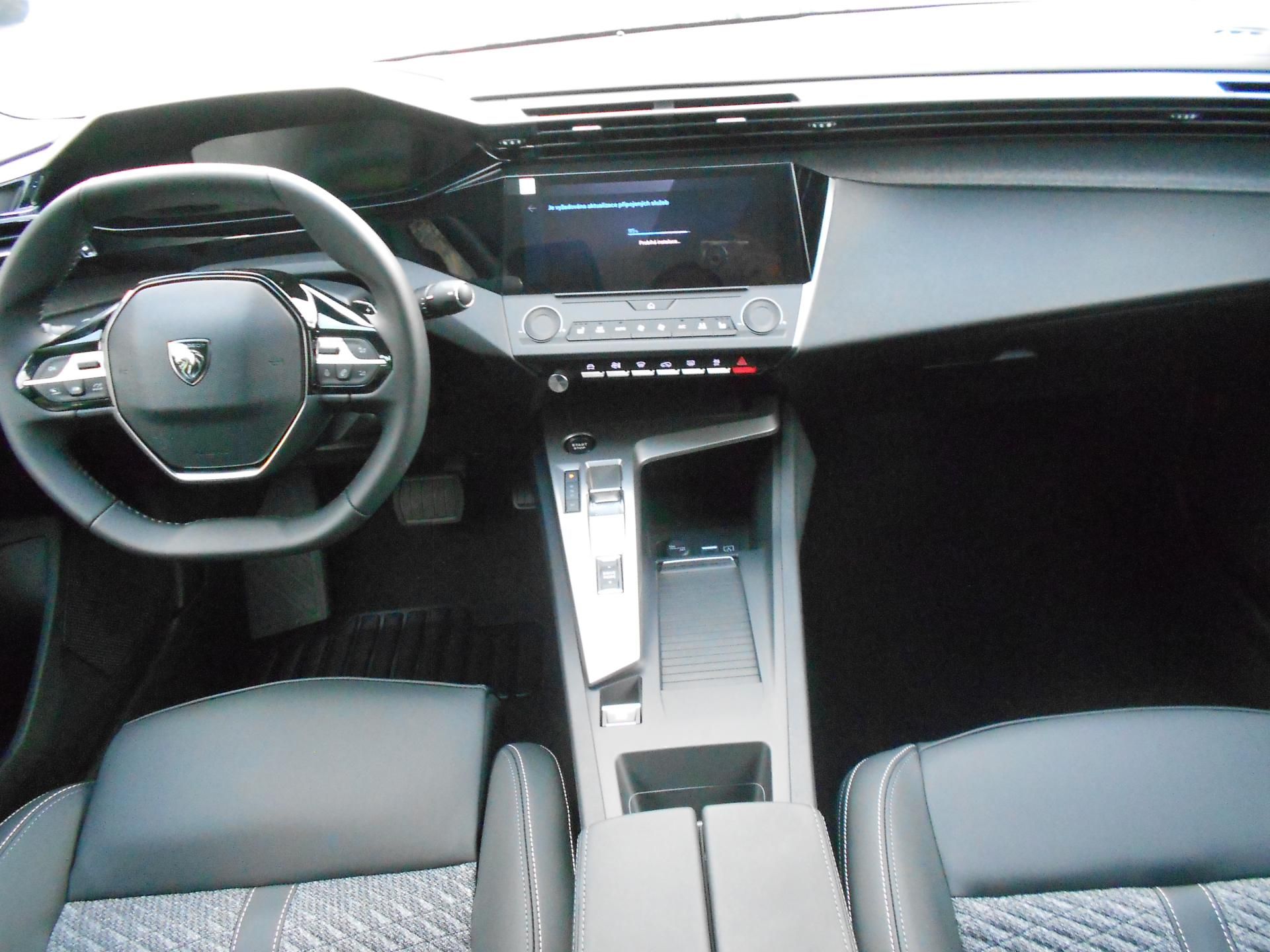 Peugeot 408, ALLURE Hybrid 145 e-DCS6 - fotka 6