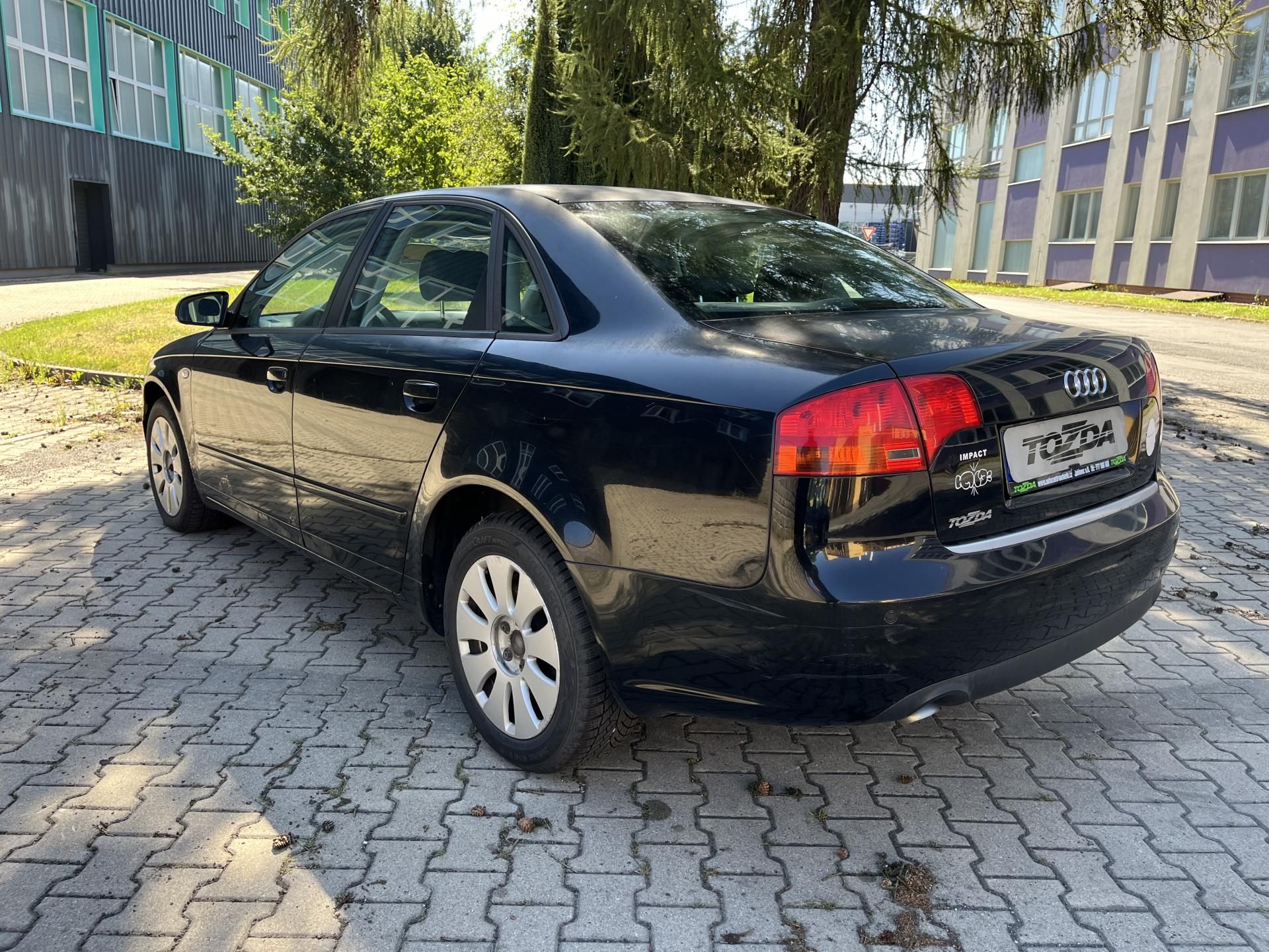 Audi A4, 2,7 TDI V6 /132 kW / - fotka 3
