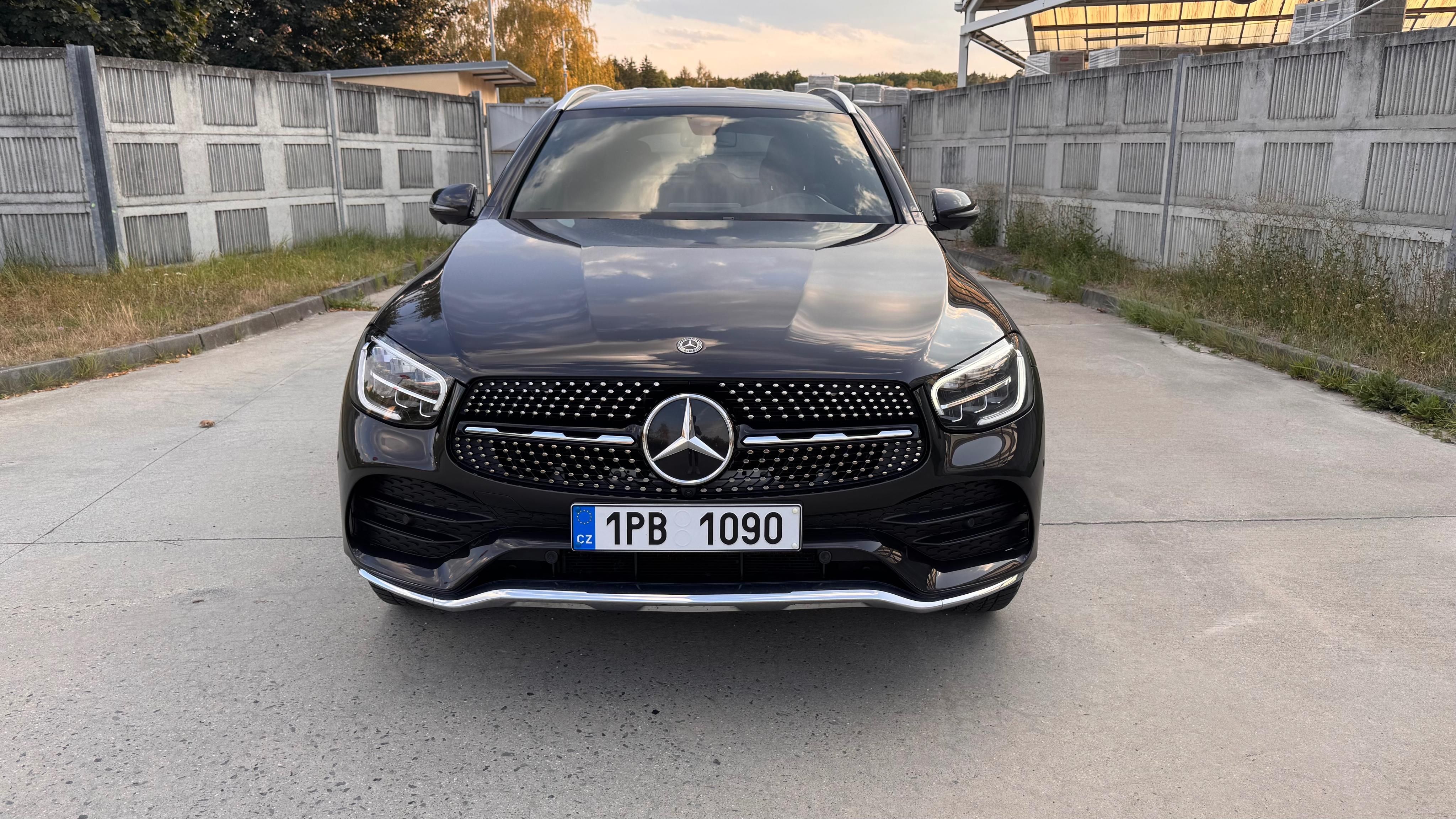 Mercedes-Benz GLC, AMG 220d 4Matic - fotka 4