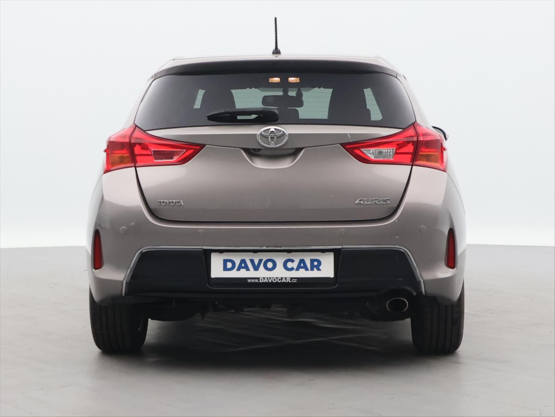 Toyota Auris, 1,6 Valvematic 97kW Style CZ - fotka 6