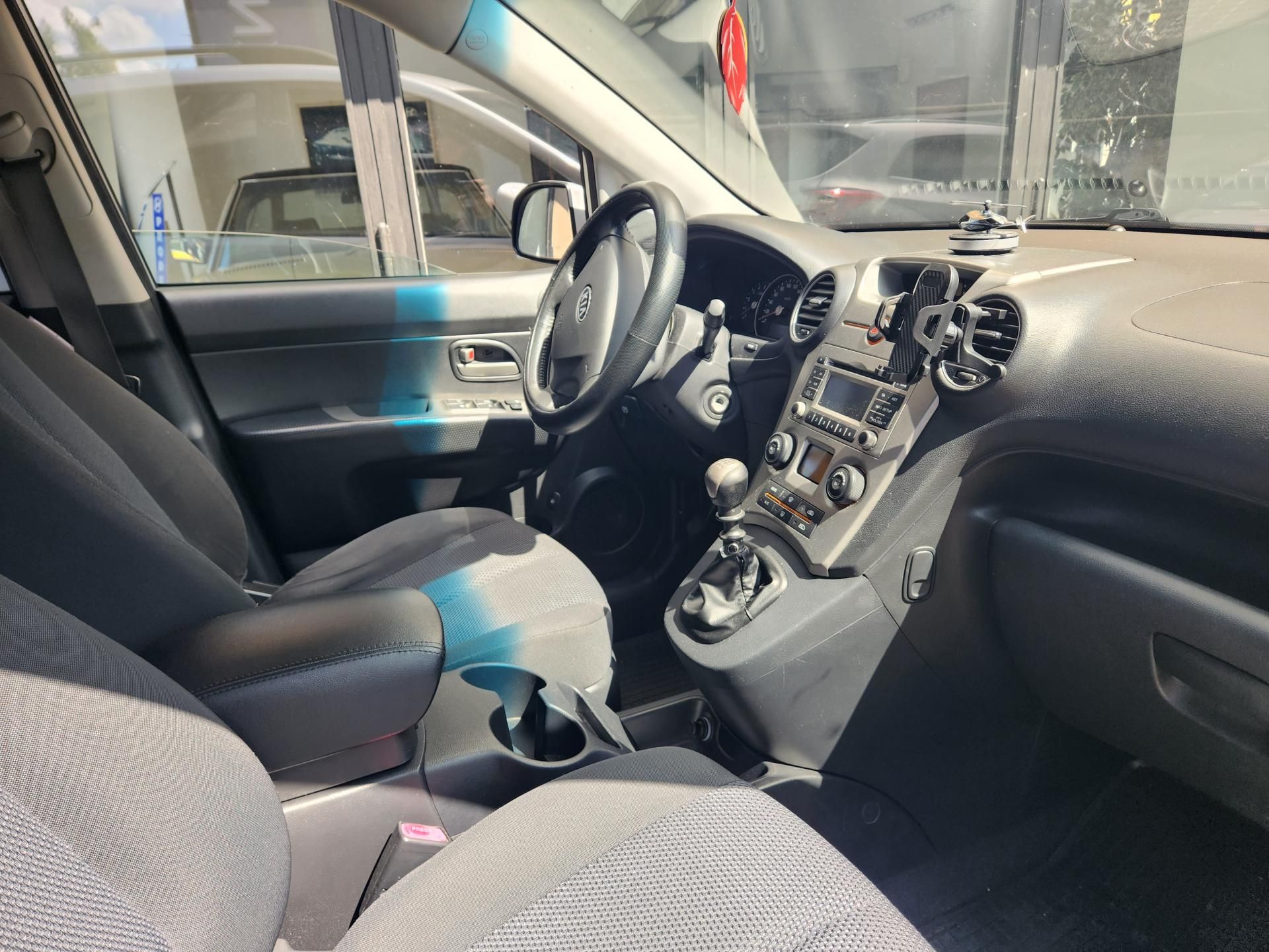 Kia Carens, F7D21 - fotka 3