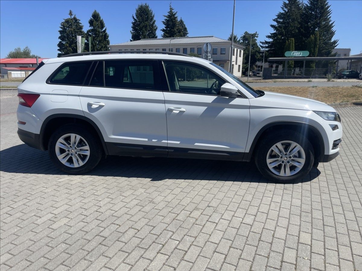 Škoda Kodiaq, 2,0 TDi 110kw DSG 4x4 Executiv - fotka 5