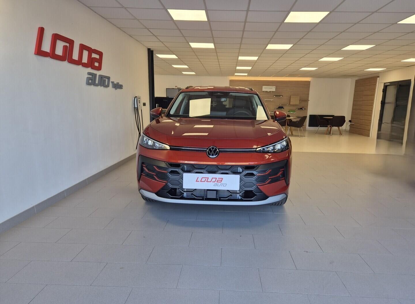 Volkswagen T-Roc, People 1,5 eTSI 85 kW 7DSG   k - fotka 2