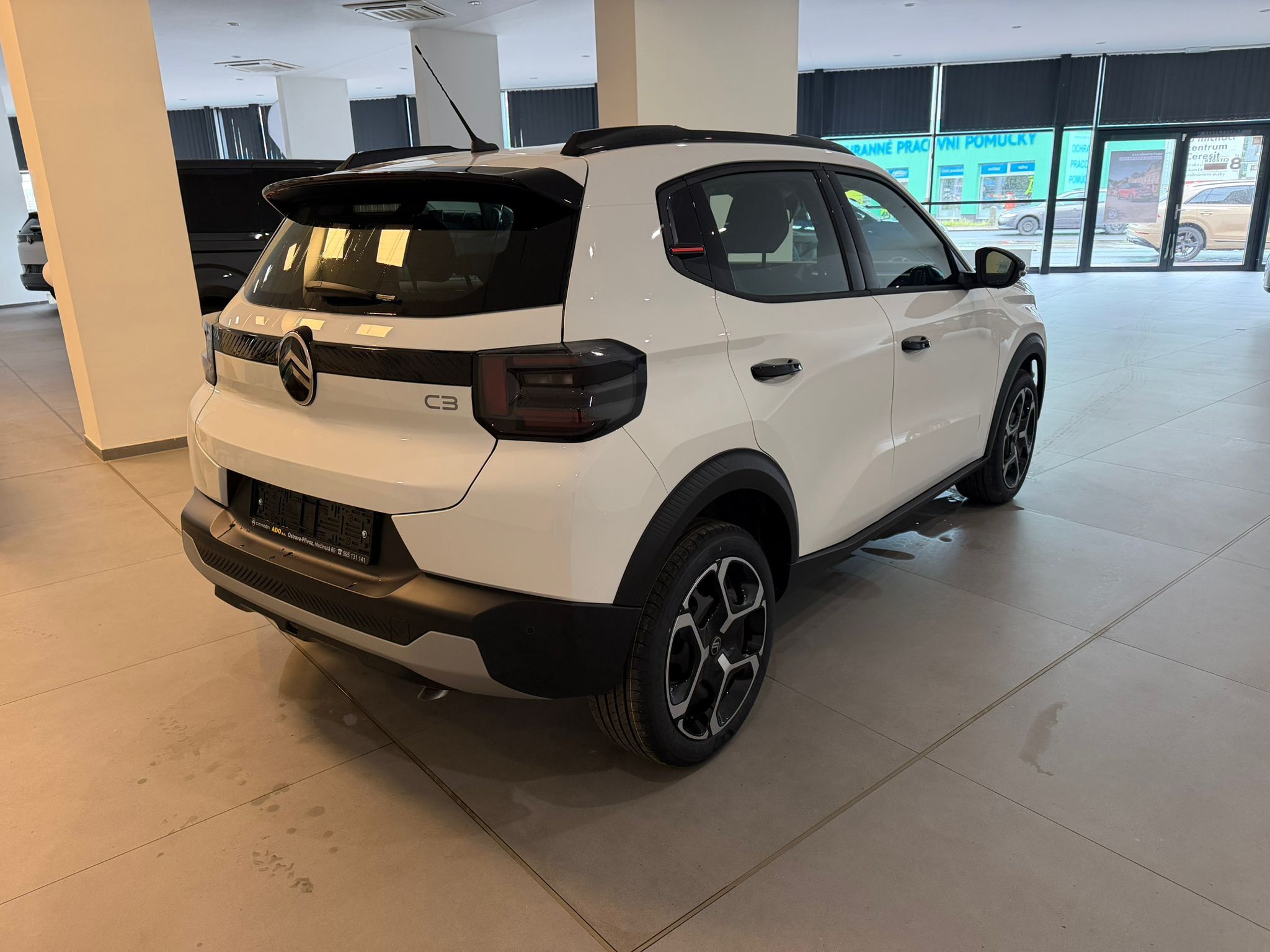 Citroën C3, PLUS Turbo 100k Manual - fotka 6