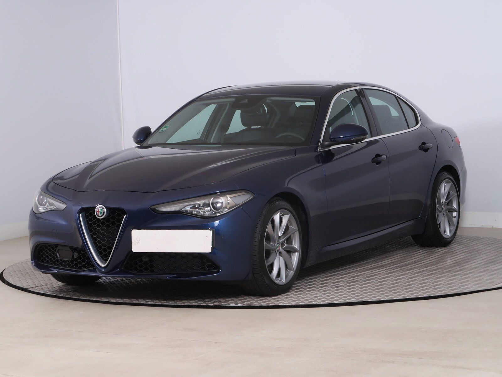 Alfa Romeo Giulia, 2.0 Turbo, Automat, Serv.kniha - fotka 2