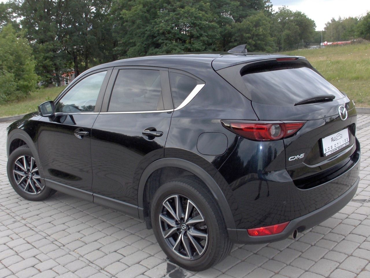 Mazda CX-5, 2.0 EXCLUSIVE Skyactiv-G 121kW - fotka 3