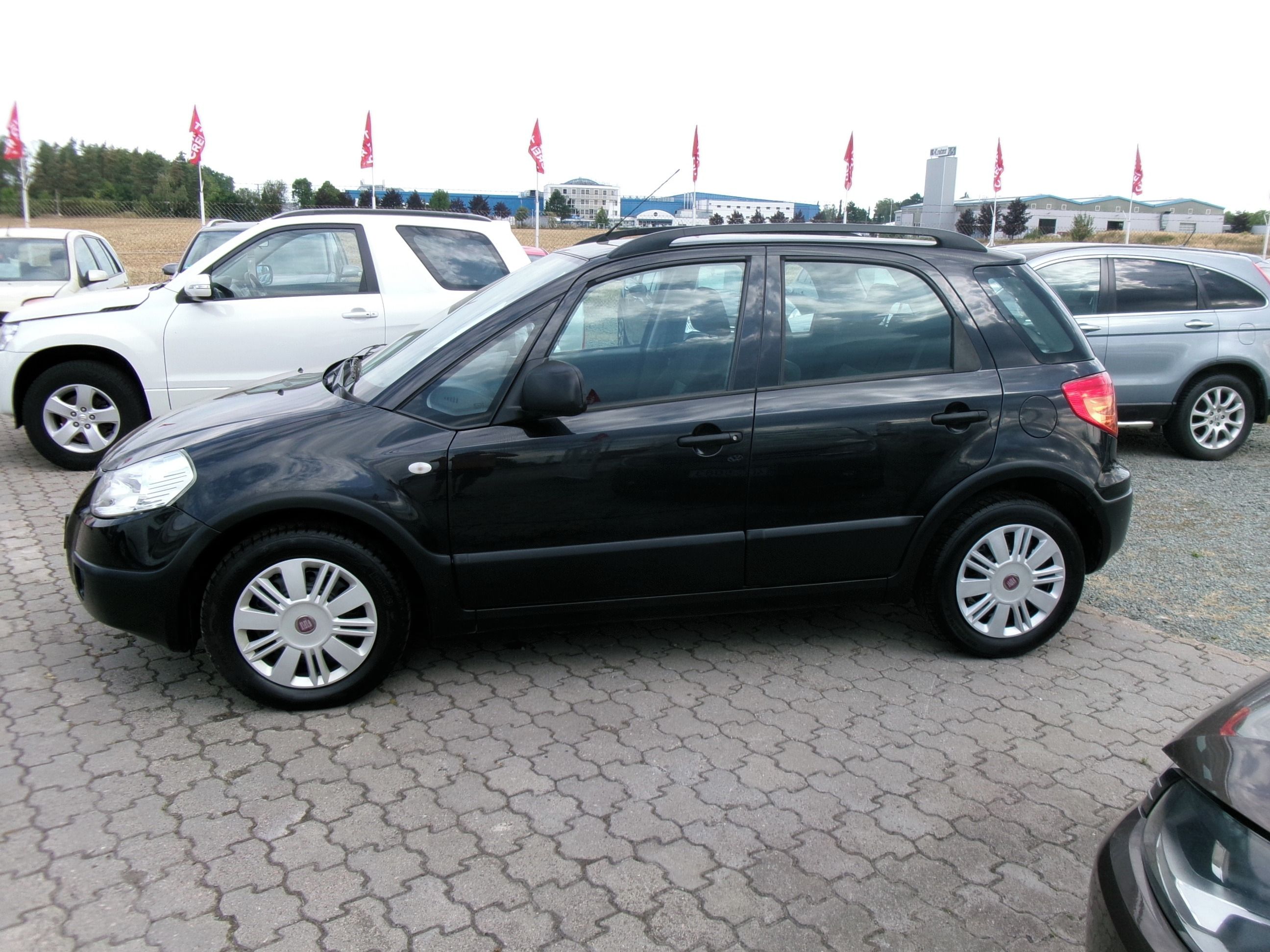 Fiat Sedici, 1.6i 79kw,1.maj,2x kola - fotka 4