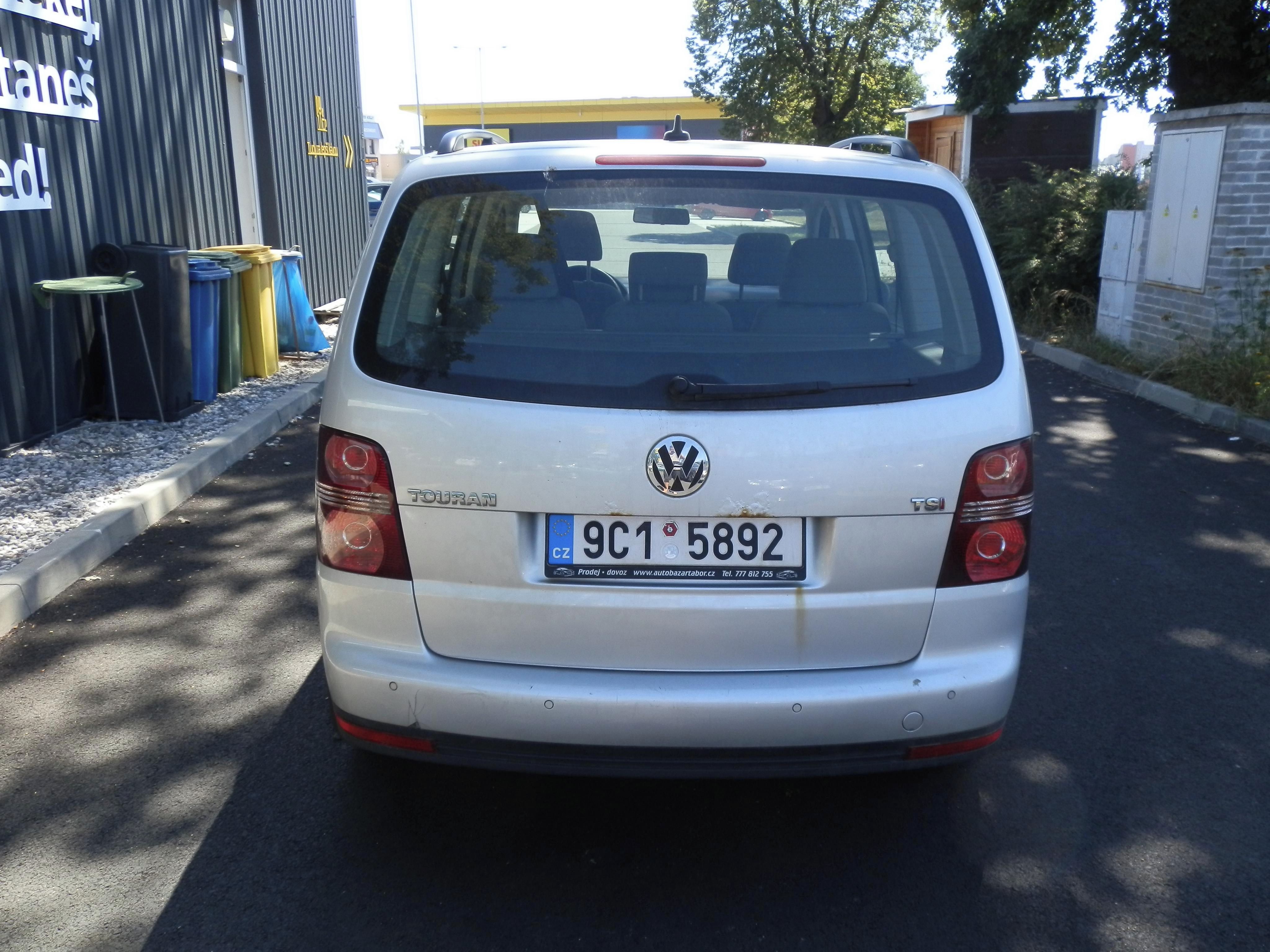 Volkswagen Touran, 1,4i - fotka 6