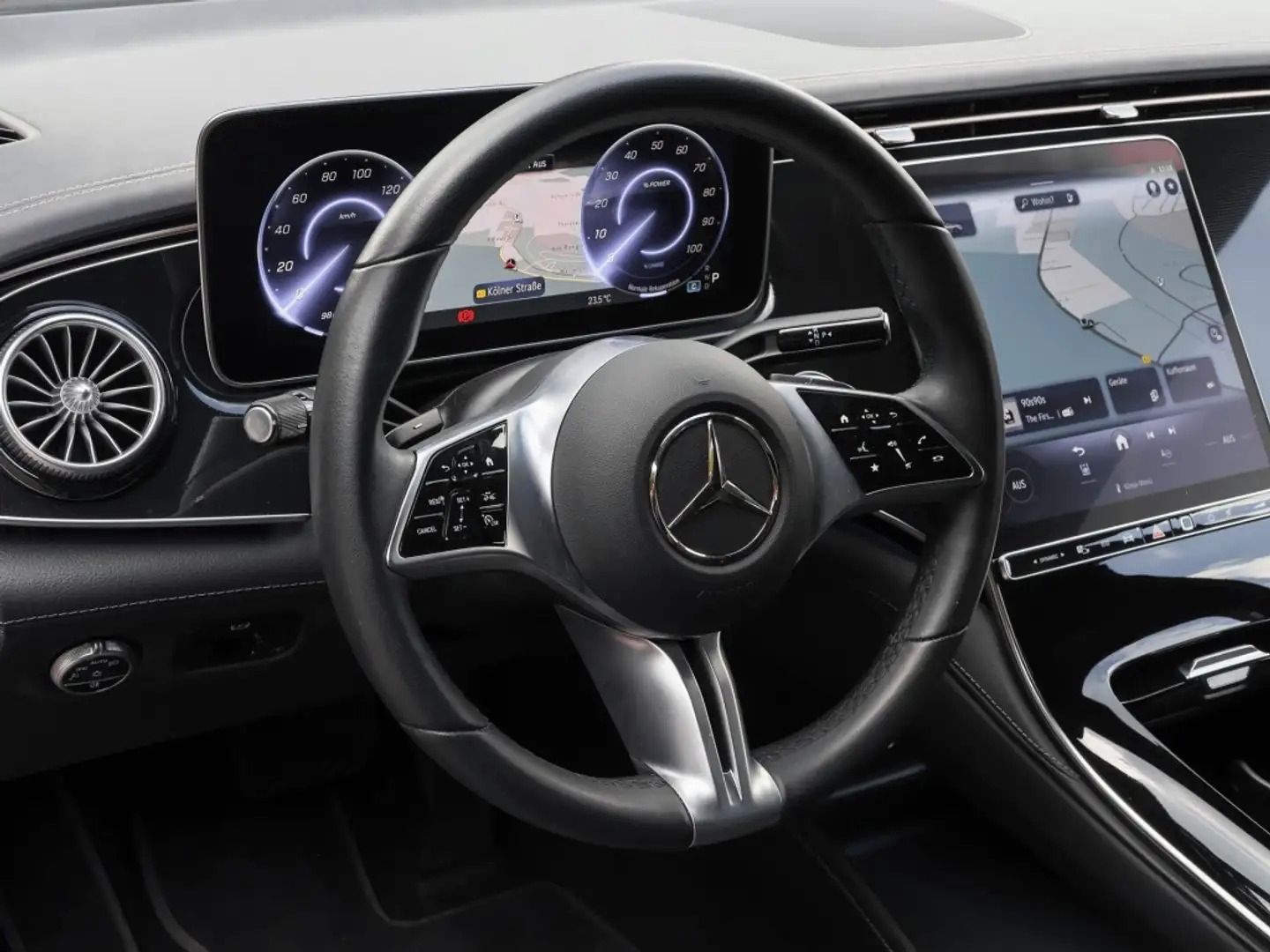 Mercedes-Benz EQE, 350 | Electric Art | Burmester - fotka 4