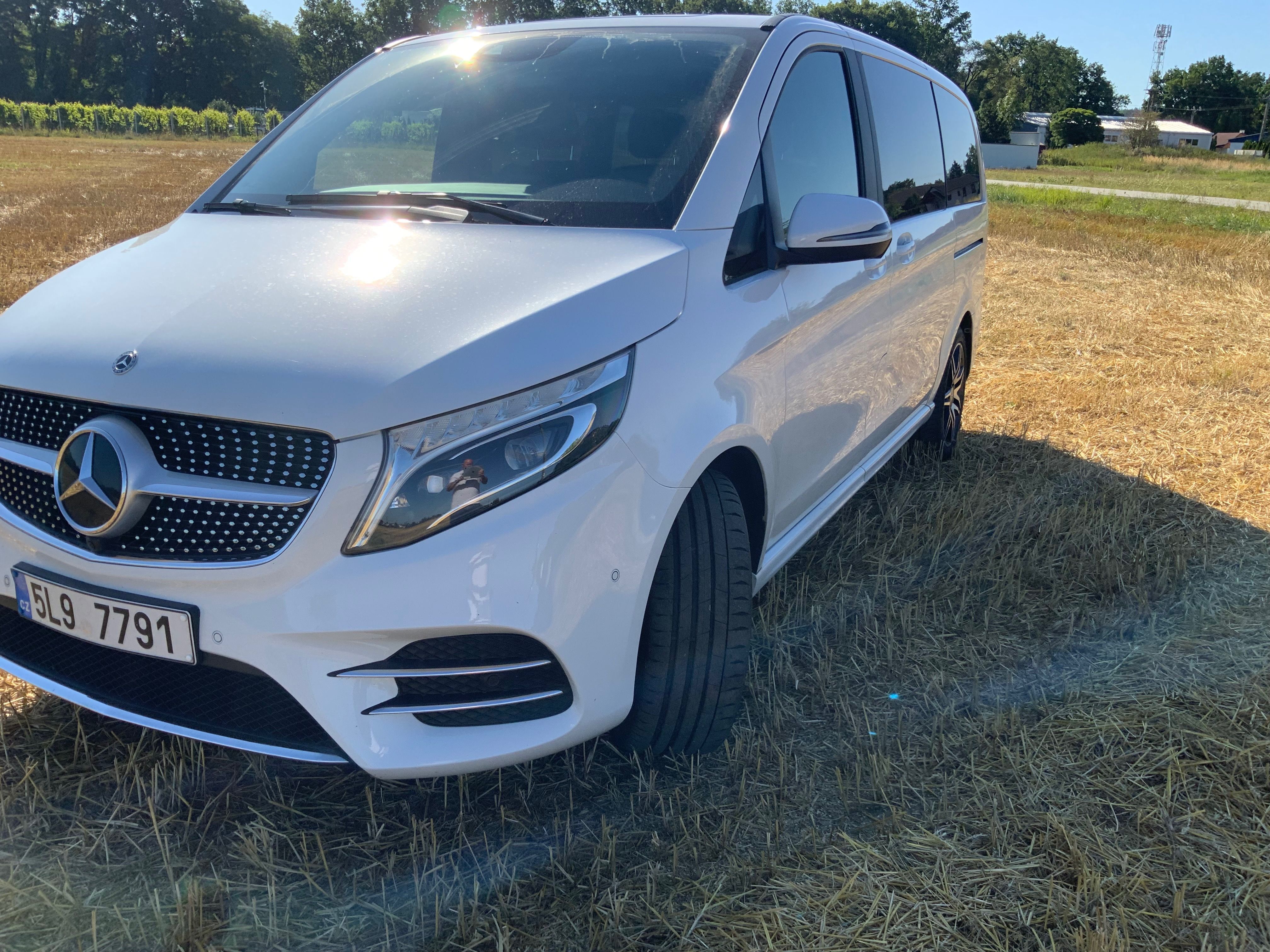 Mercedes-Benz Třídy V, V300d 4 matic AMG line - fotka 3