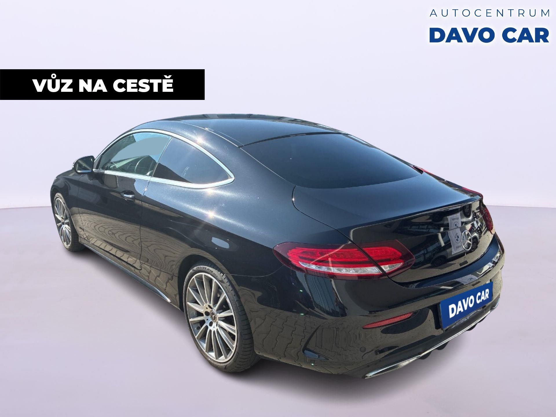 Mercedes-Benz Třídy C, 2.0 300d 180kW 4Matic CZ DPH - fotka 3