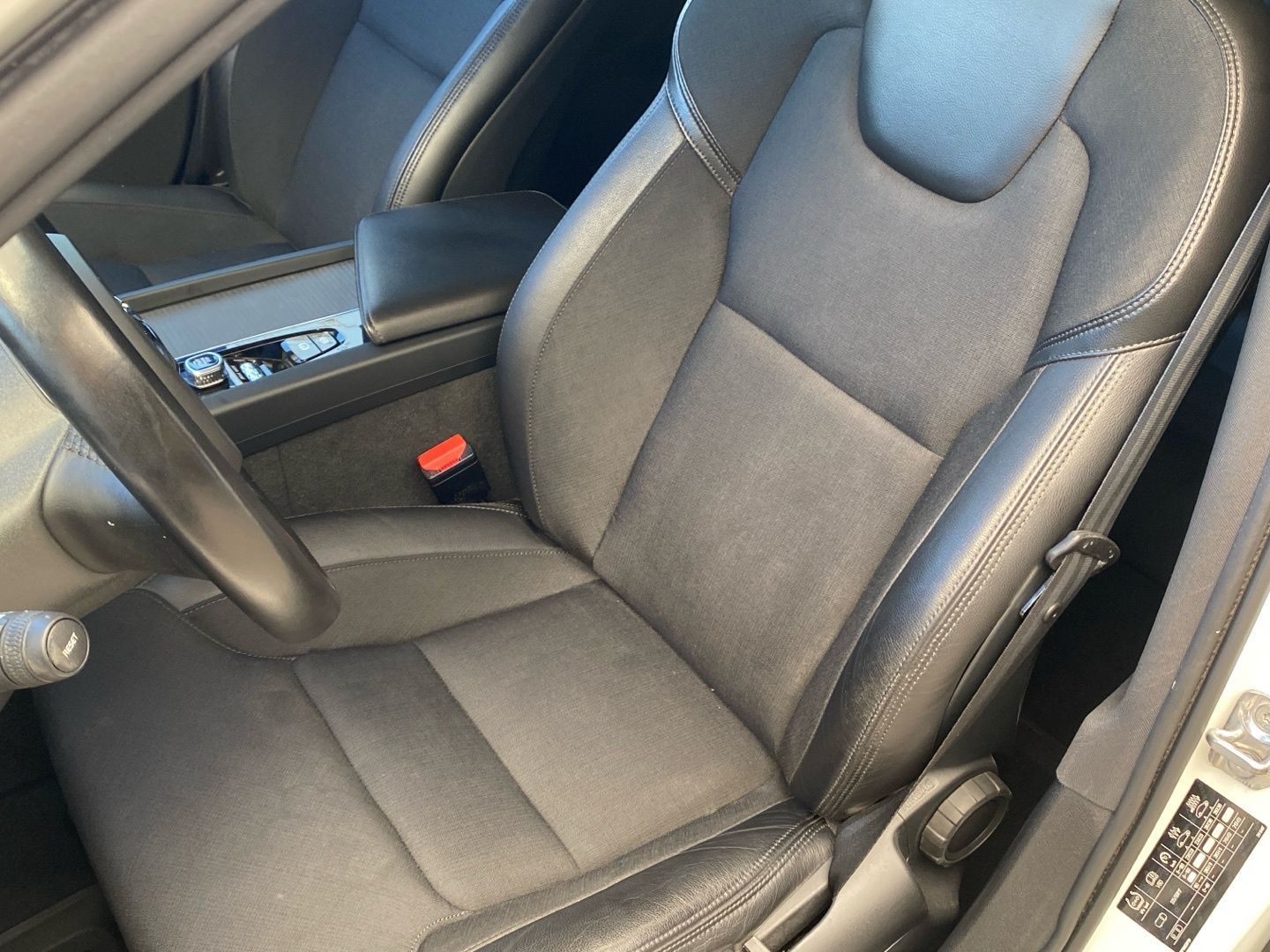 Volvo V60, D3 AWD MOM PRO - fotka 6