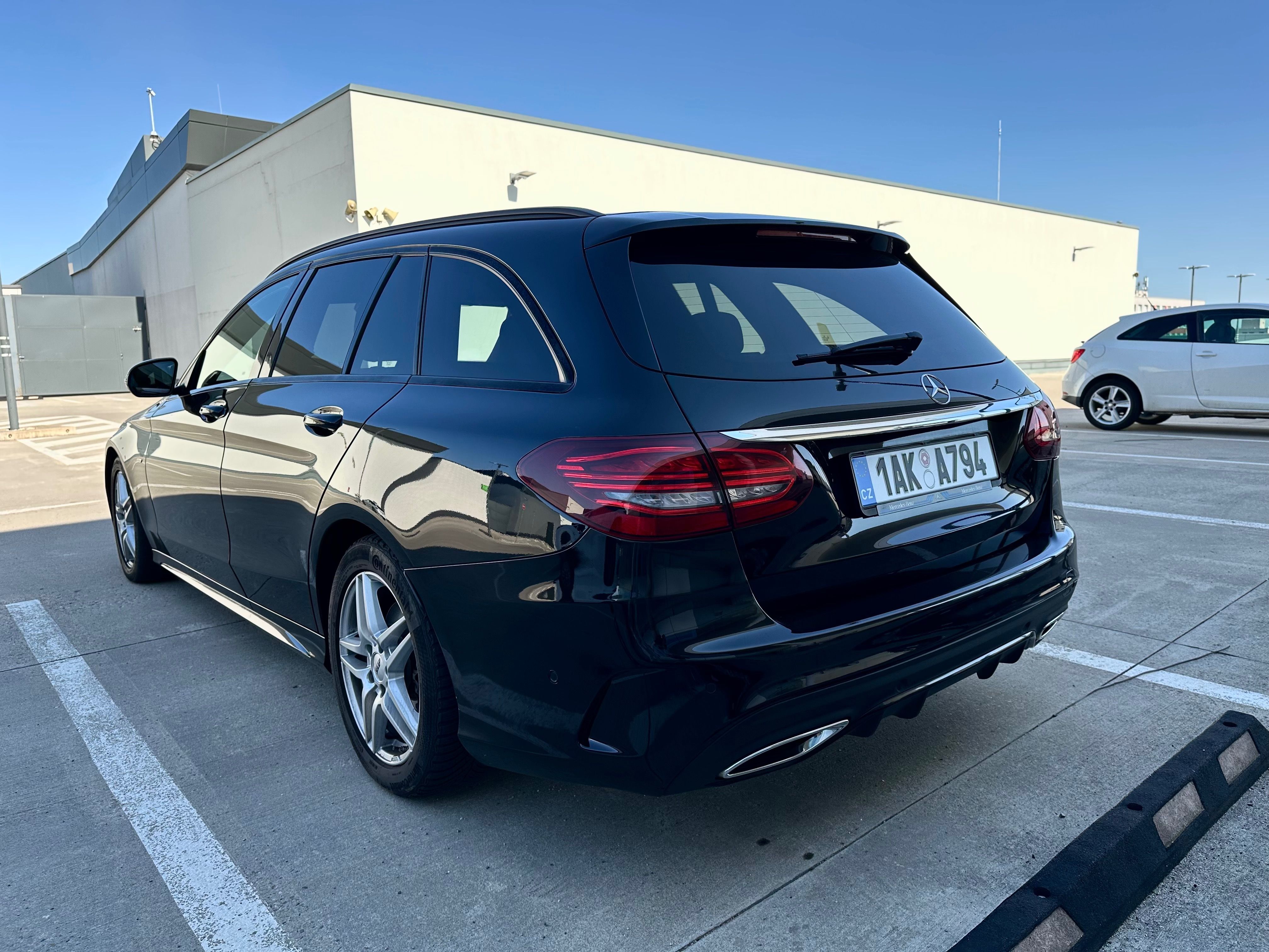 Mercedes-Benz Třídy C, MB Mercedes C220d AMG 2021 143 - fotka 6