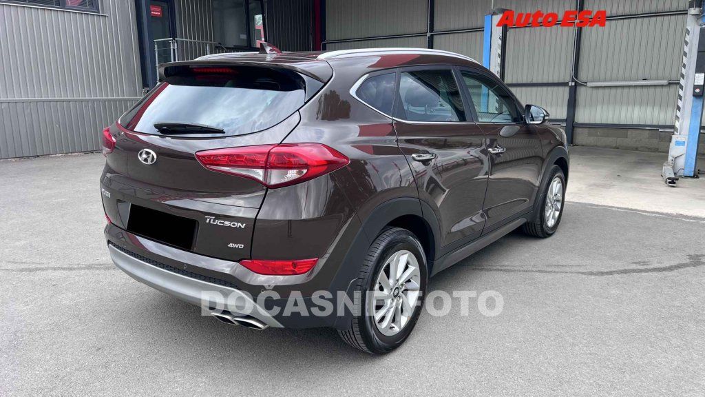 Hyundai Tucson, 2.0 CRDi,1.maj,ČR - fotka 2