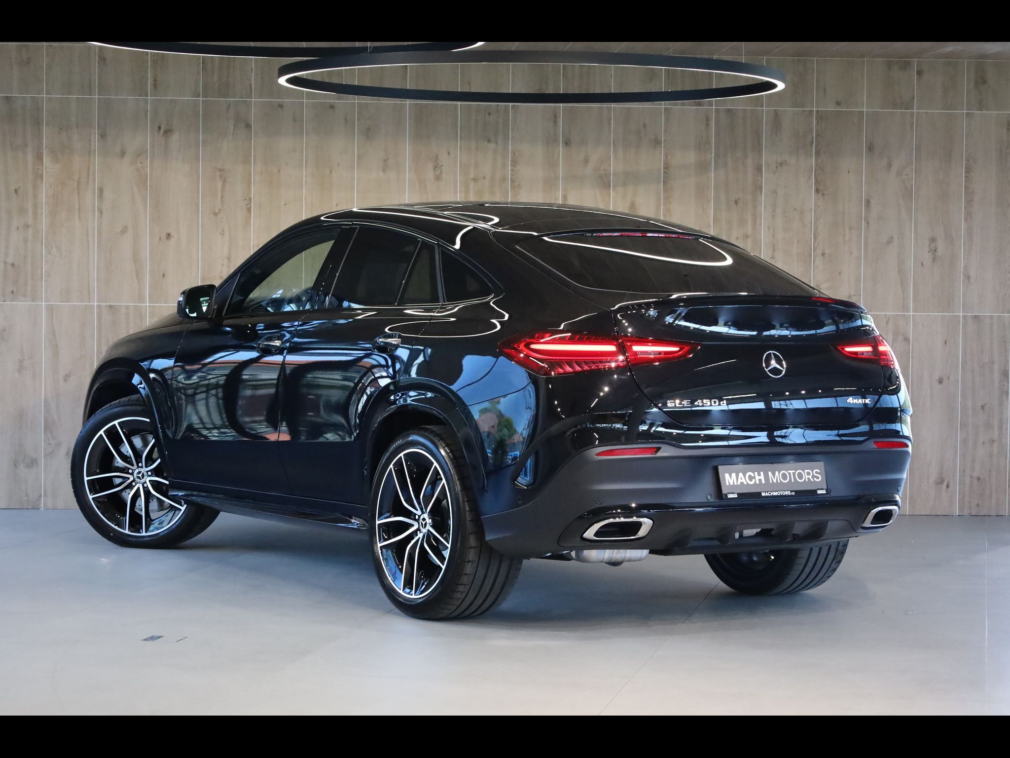 Mercedes-Benz GLE, 450d Kupé 4MATIC, AMG Premium - fotka 4