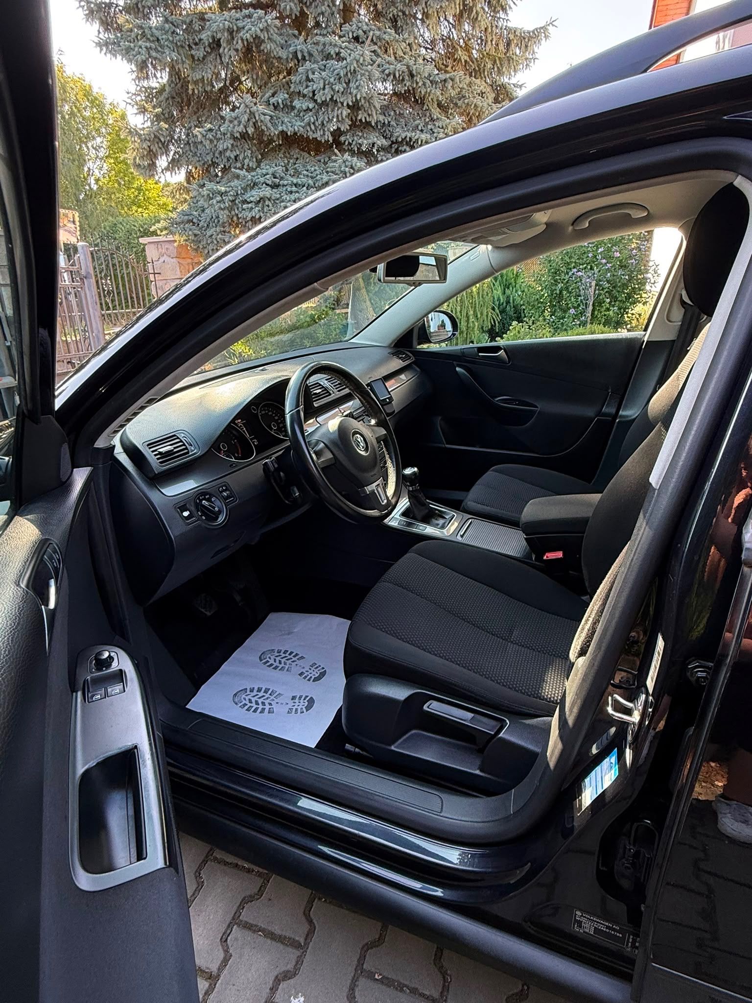 Volkswagen Passat, 2,0TDi klima Alu letní + zimní - fotka 6