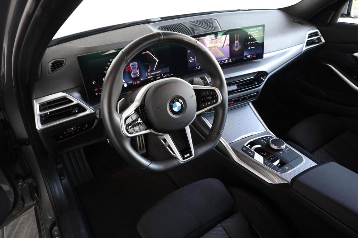 BMW Řada 3, 330i xDrive Touring - fotka 5