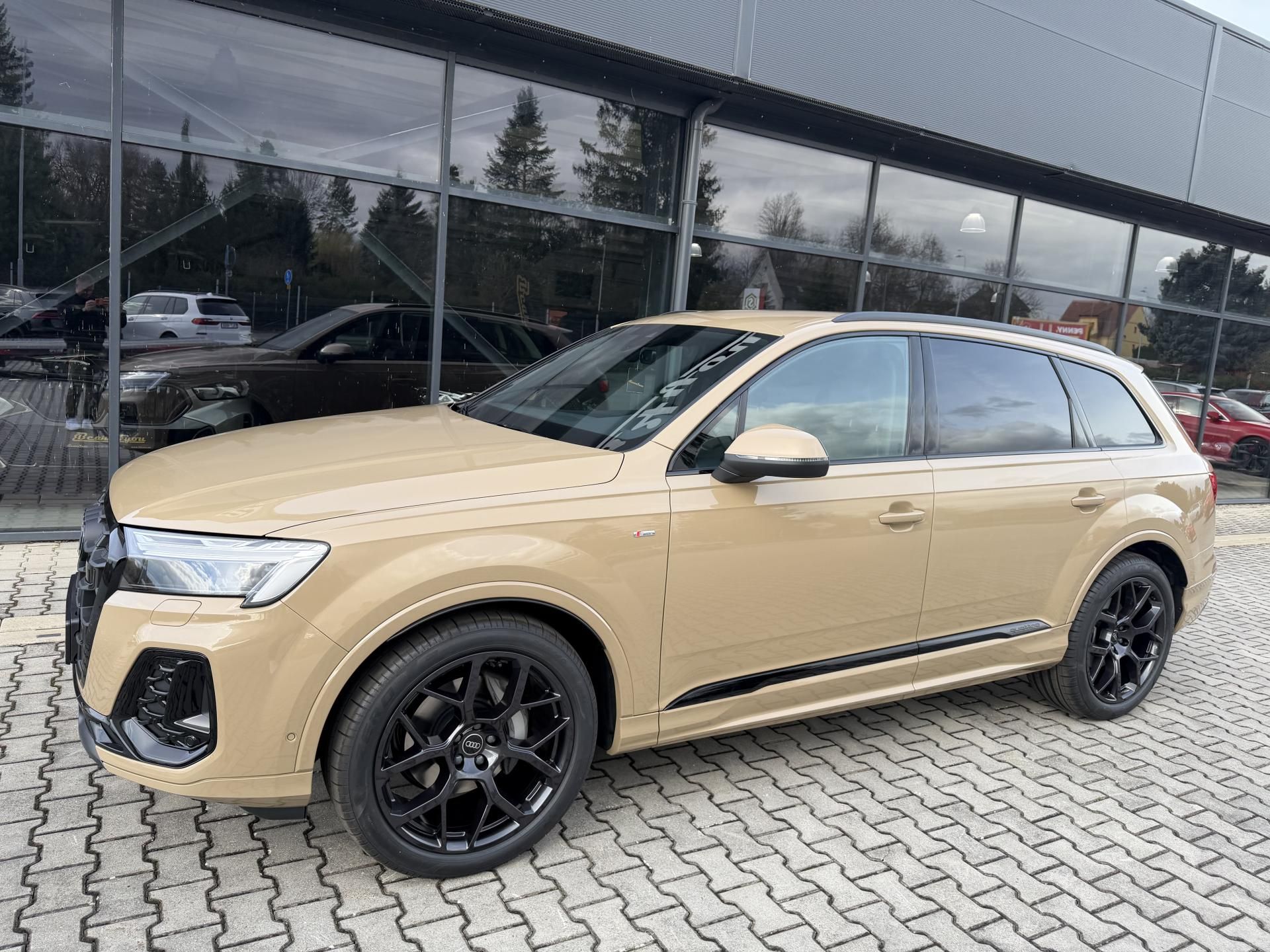 Audi Q7, 50TDI 210kW S-LINE GRAVITY ASS - fotka 3