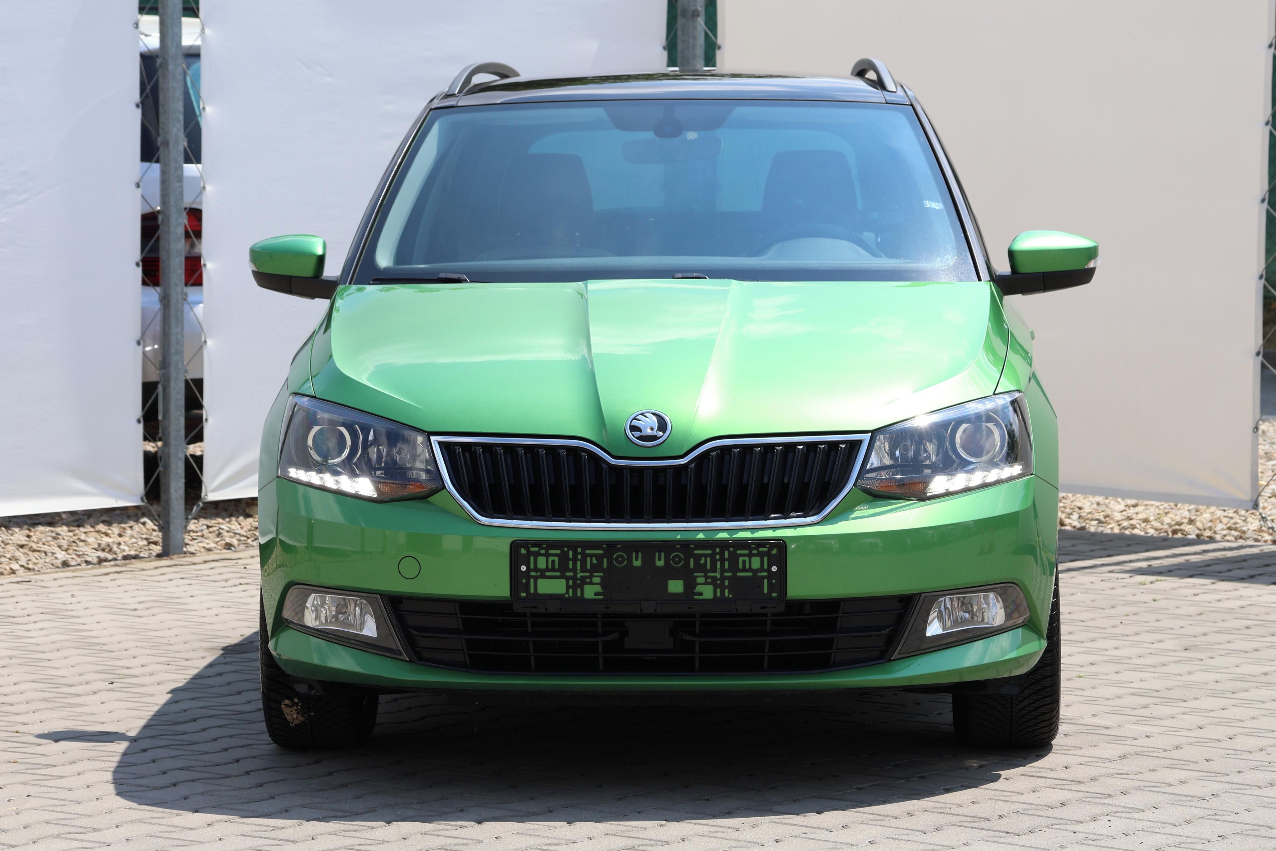 Škoda Fabia, 1.4TDI*DSG*KEYLESS*PANOR*1MAJ - fotka 2