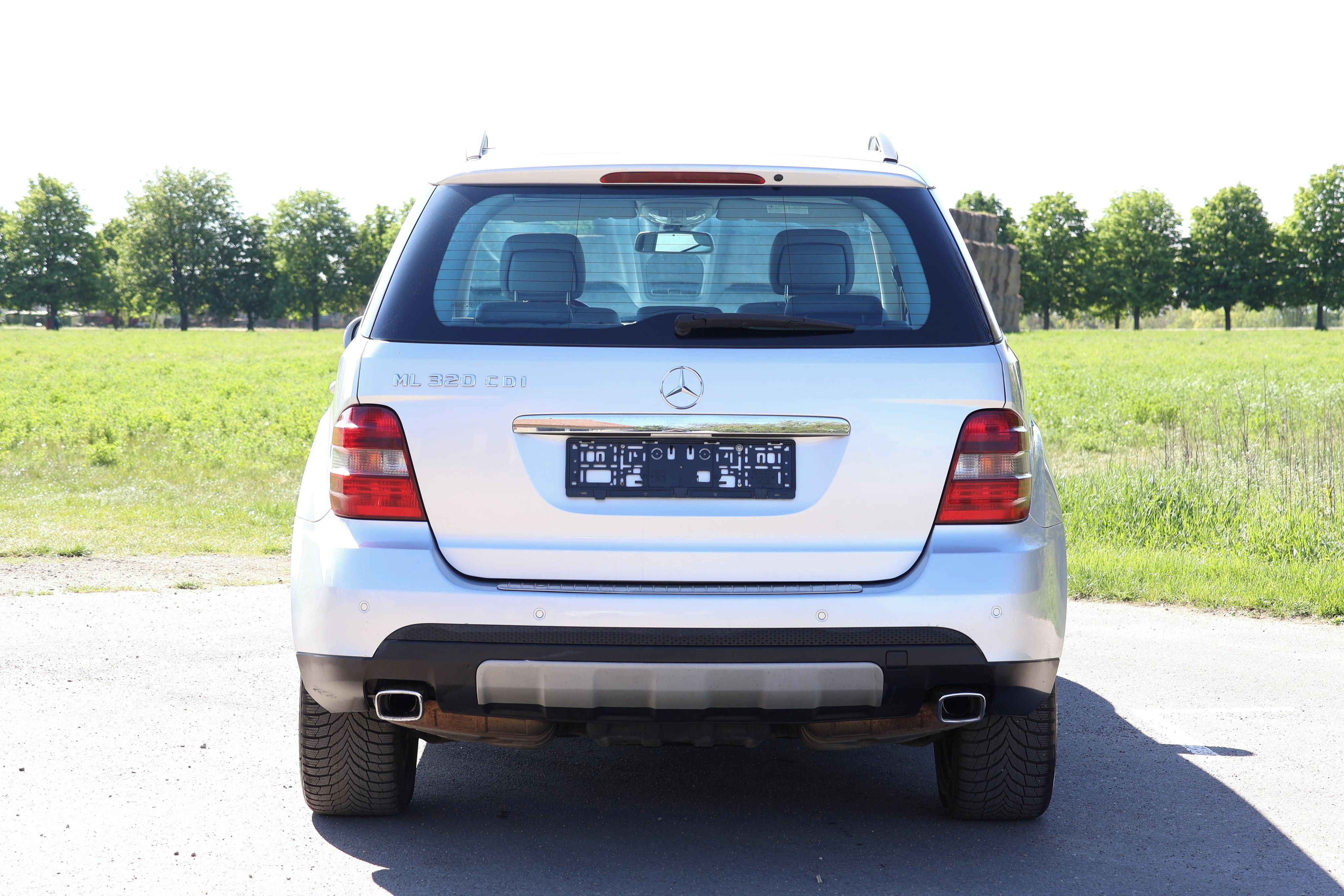Mercedes-Benz ML, 320CDI 165kW SPORT 4MATIC VZDU - fotka 5