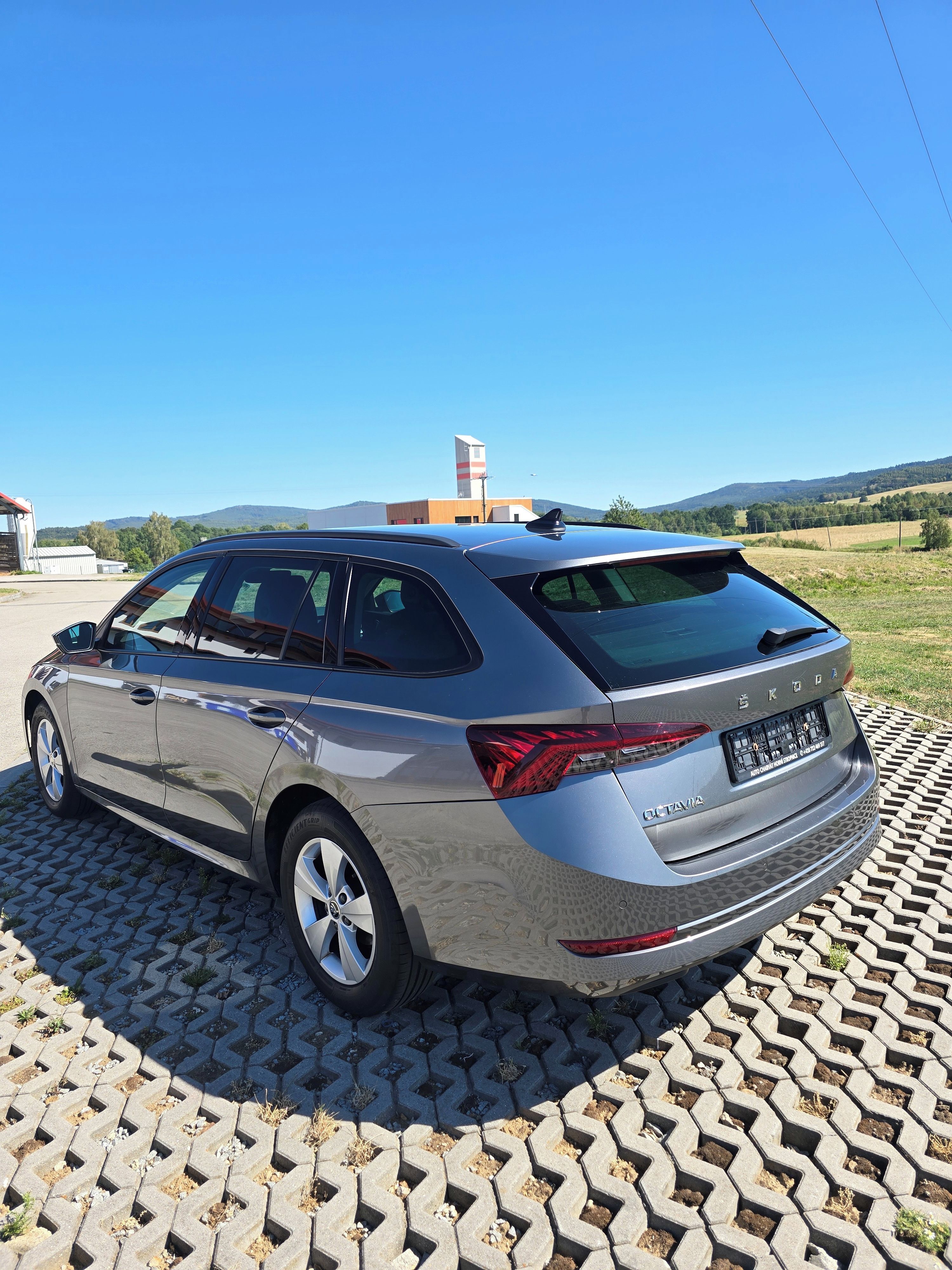 Škoda Octavia, TSI Combi Style Manuál /DPH/ - fotka 5
