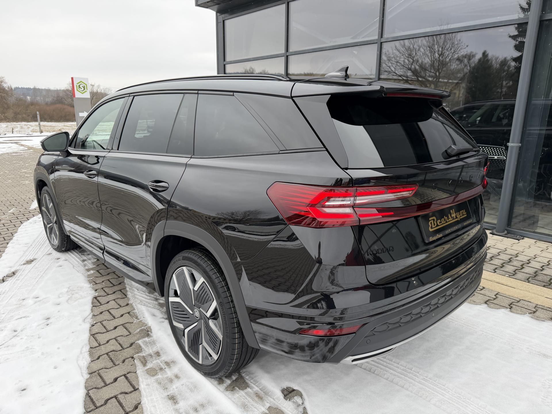 Škoda Kodiaq, 2.0TDI 142kW 4X4 SPORT DCC CZ! - fotka 5