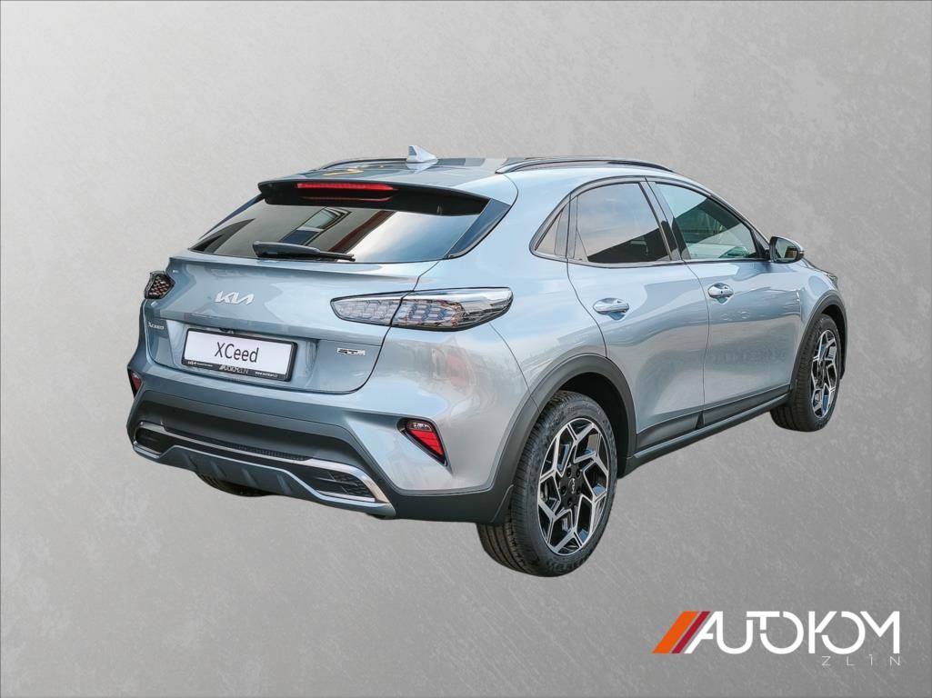 Kia XCee´d, 1,6 T-GDI 7DCT GT LINE - fotka 5