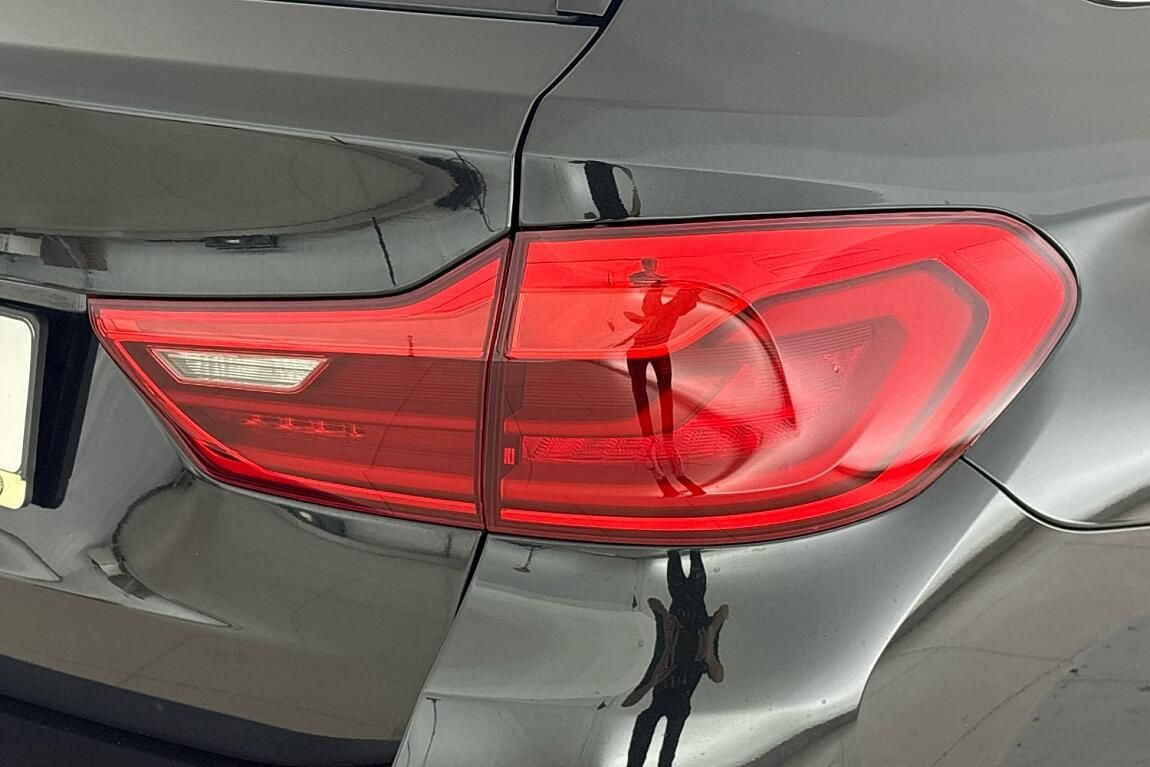 BMW Řada 5, 530d xDrive - fotka 5