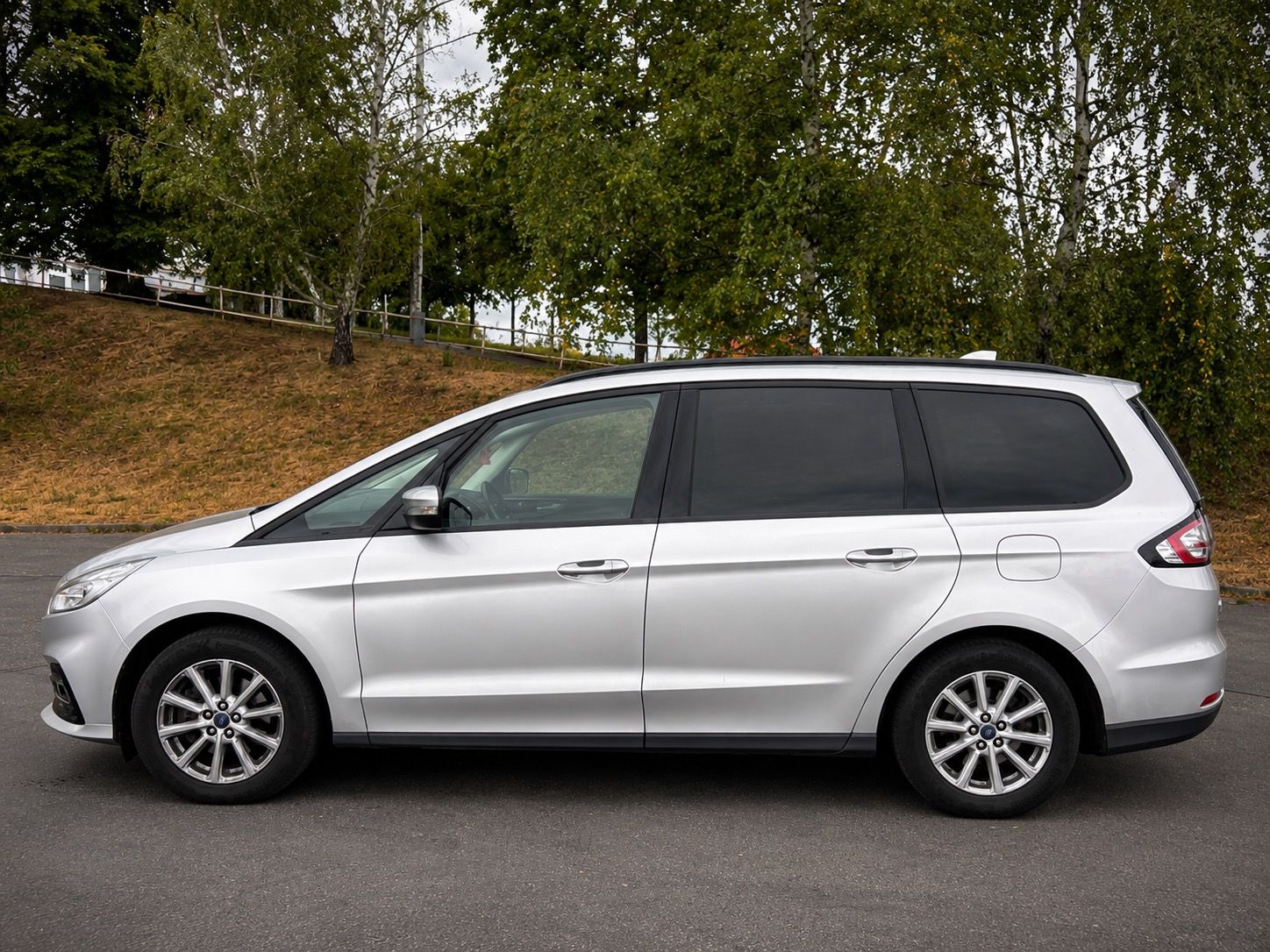 Ford Galaxy - fotka 3