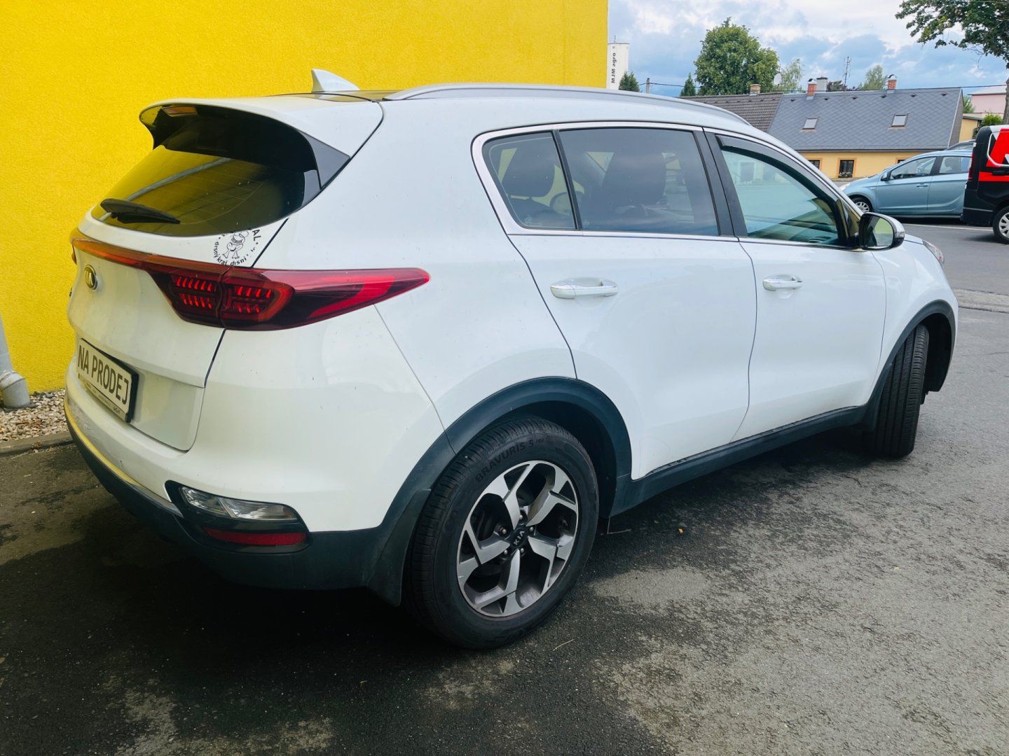 Kia Sportage, 1.6 TGDi BENZÍN NAJ JEN 71 TIS - fotka 6