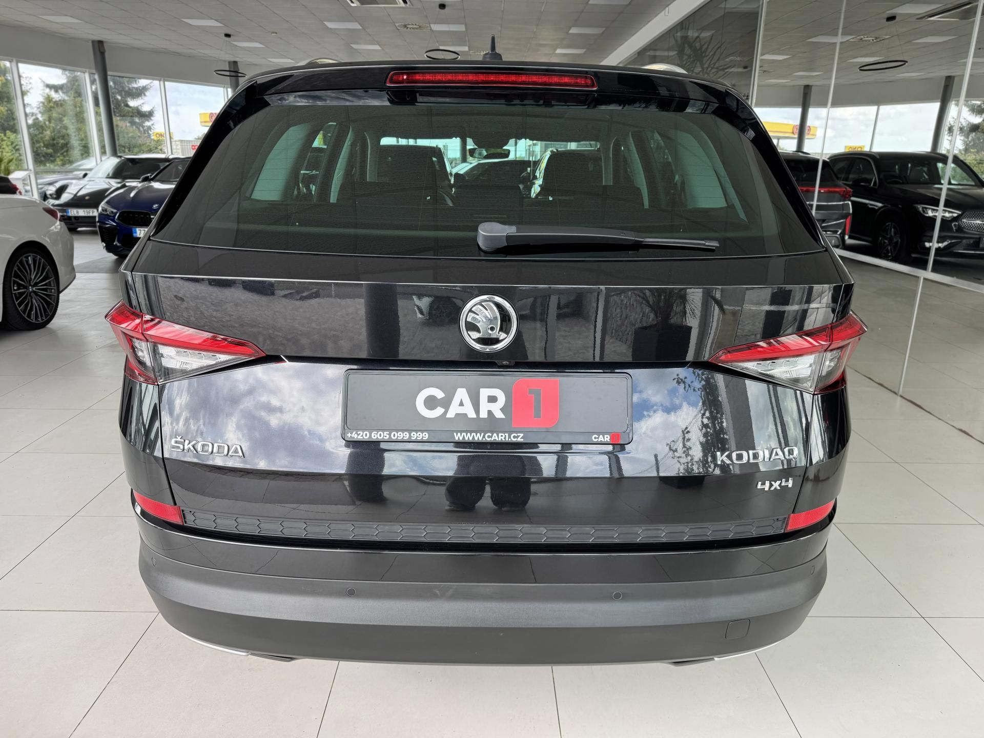 Škoda Kodiaq, 1,4TSI DSG*4x4*STYLE*360K*Pano - fotka 6
