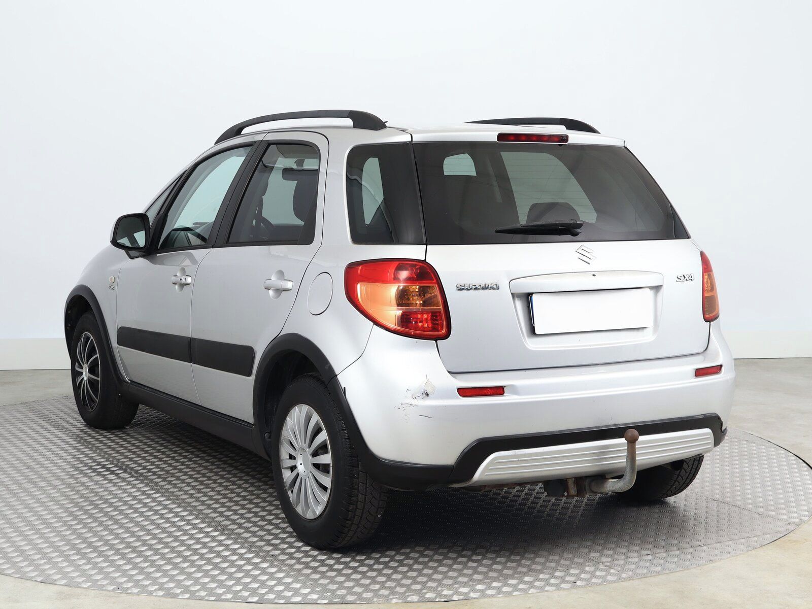 Suzuki SX4, 1.9 DDiS, po STK, Tažné - fotka 4