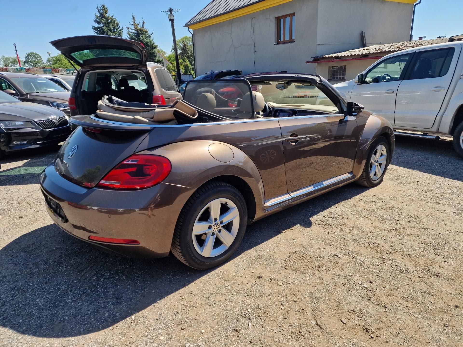 Volkswagen Beetle, CABRIO 2,0TDI DESIGN - fotka 5
