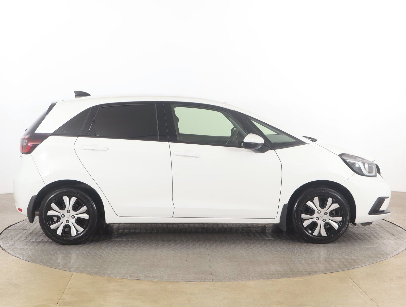 Honda Jazz, 1.5 e:HEV, Automat, Serv.kniha - fotka 6