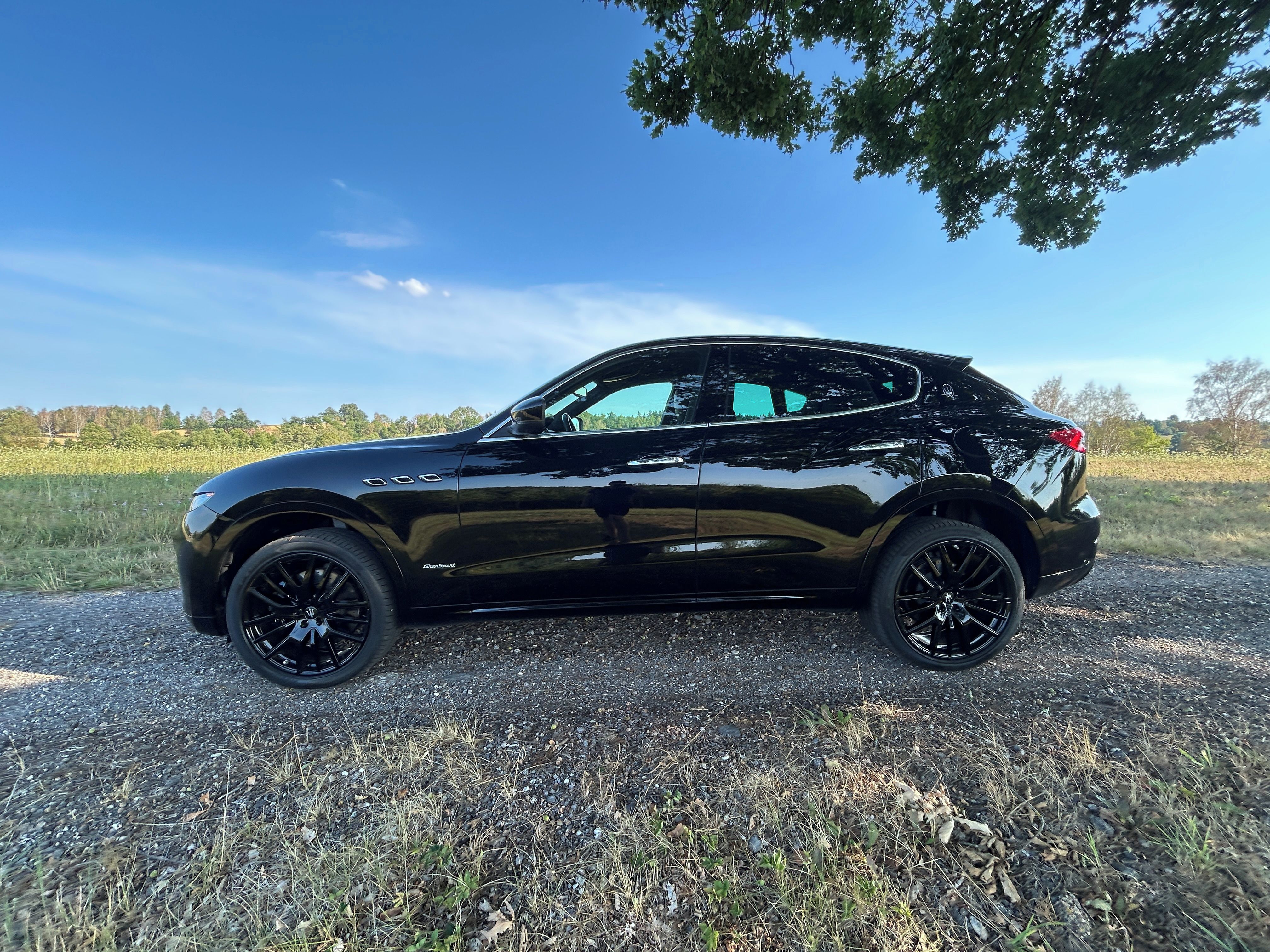 Maserati Levante, 3.0 V6 316 kW SQ4 GrandSport - fotka 4