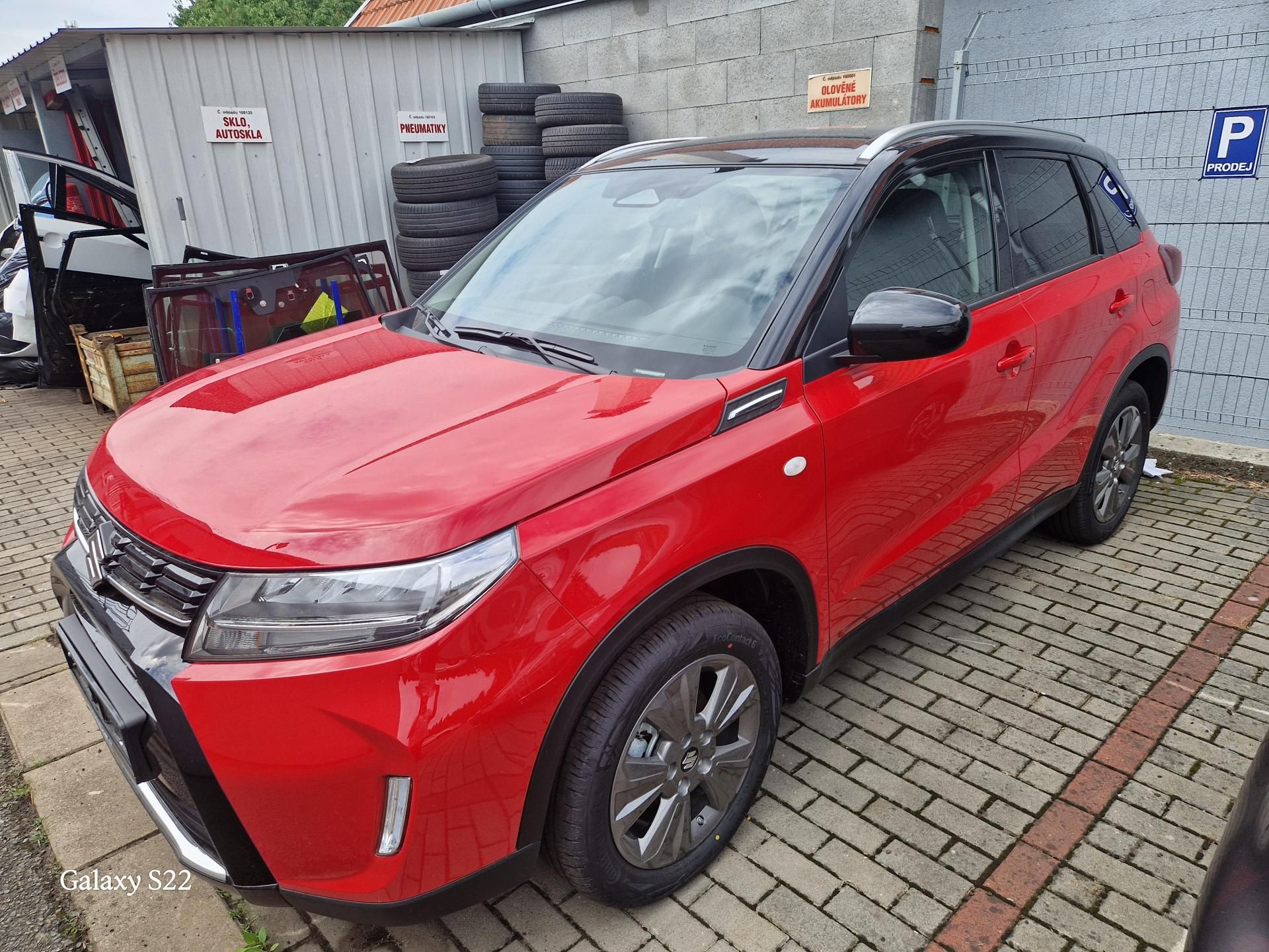 Suzuki Vitara, 1,4 BoosterJet Premium 4x4 - fotka 2