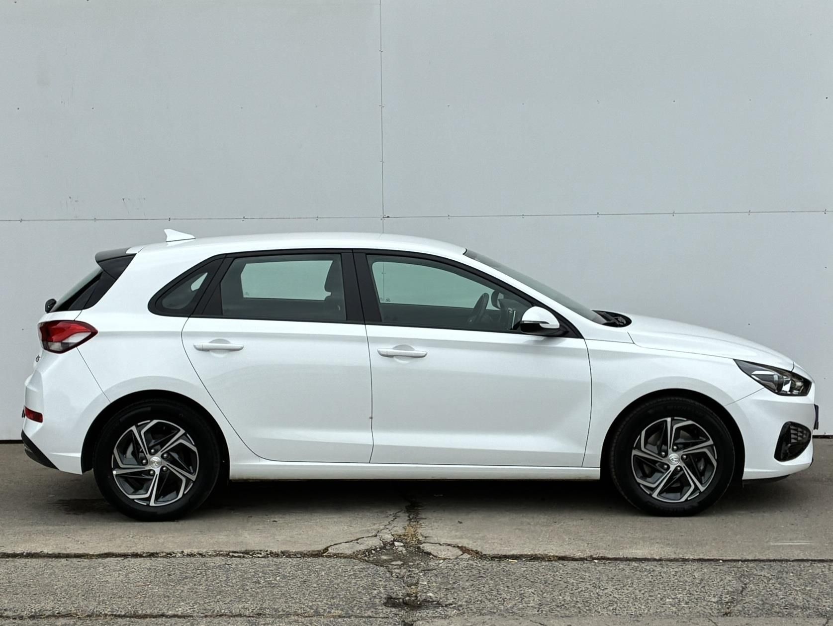 Hyundai i30, 1.0 T-GDi 88KW Family Comfort - fotka 3