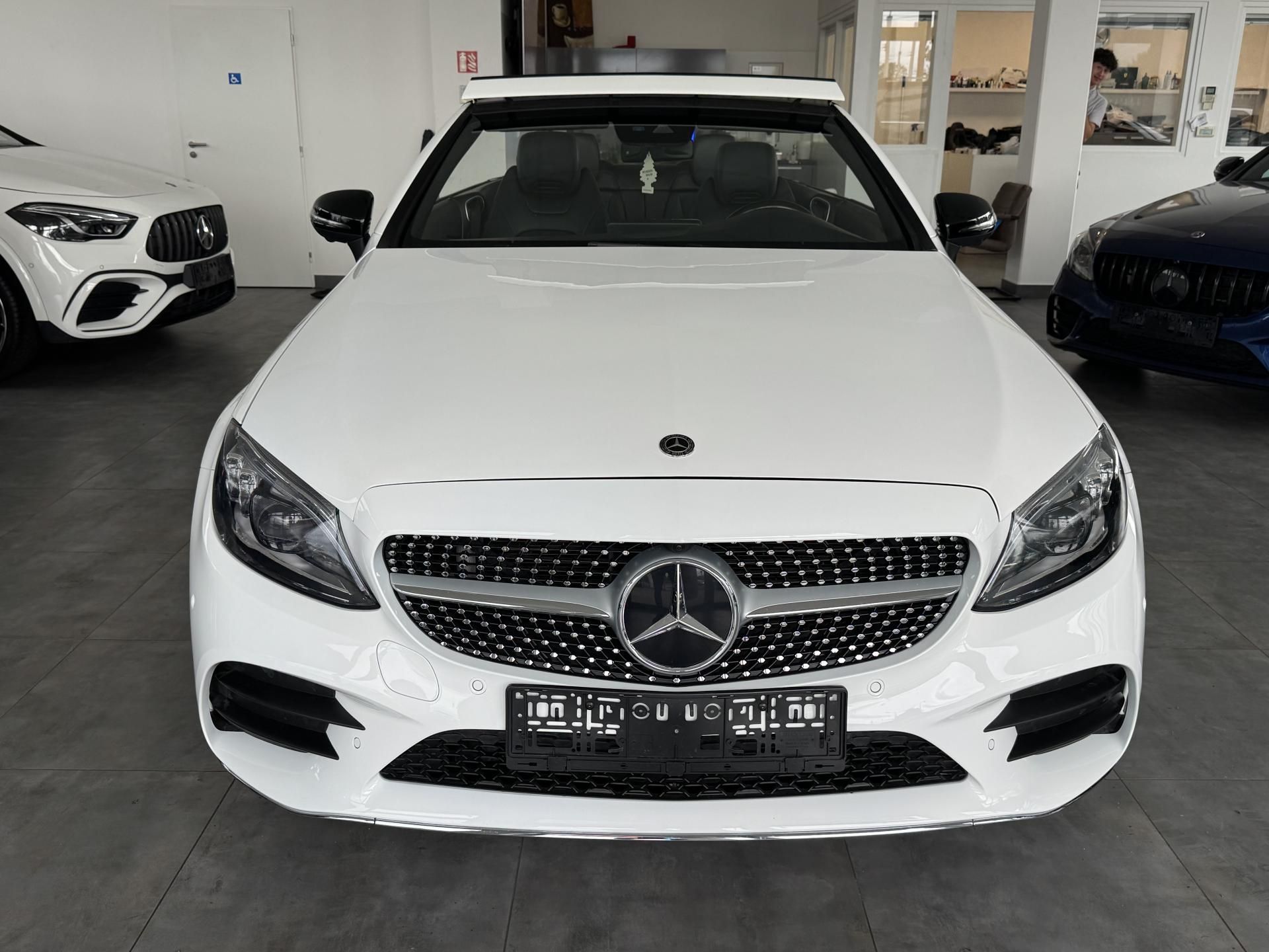 Mercedes-Benz Třídy C, C200 4M AMG - fotka 2