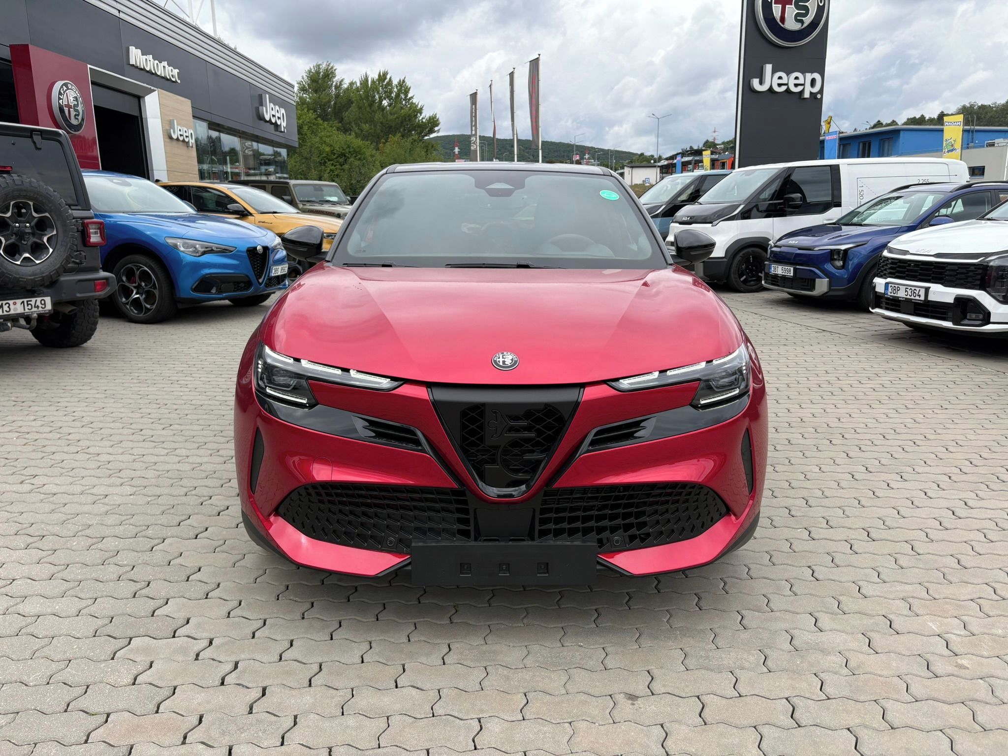 Alfa Romeo Junior, Elettrice Veloce Perfo BEV 280 - fotka 2