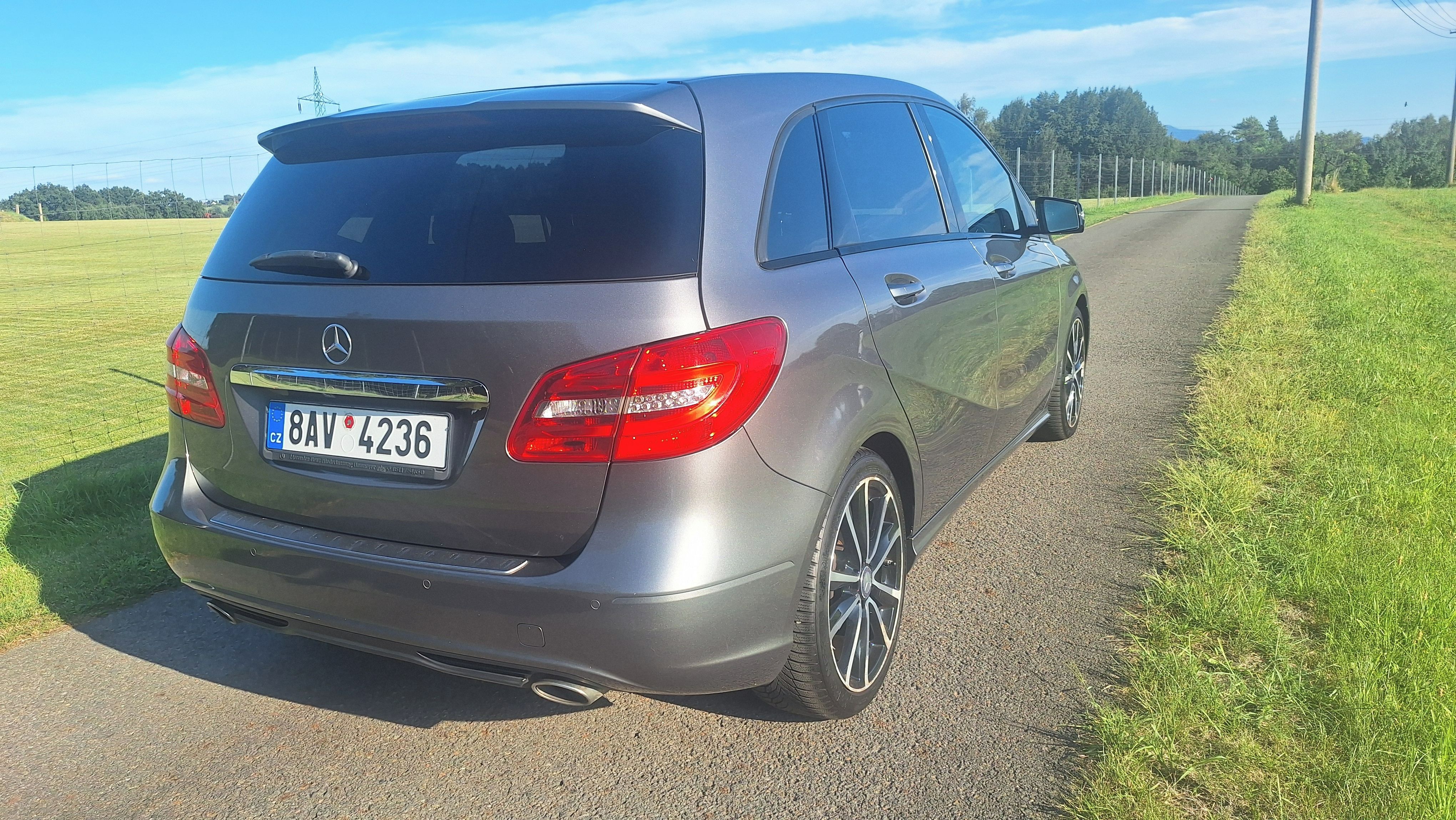 Mercedes-Benz Třídy B, B180CDI Blue EFFICIENCY Sports - fotka 5