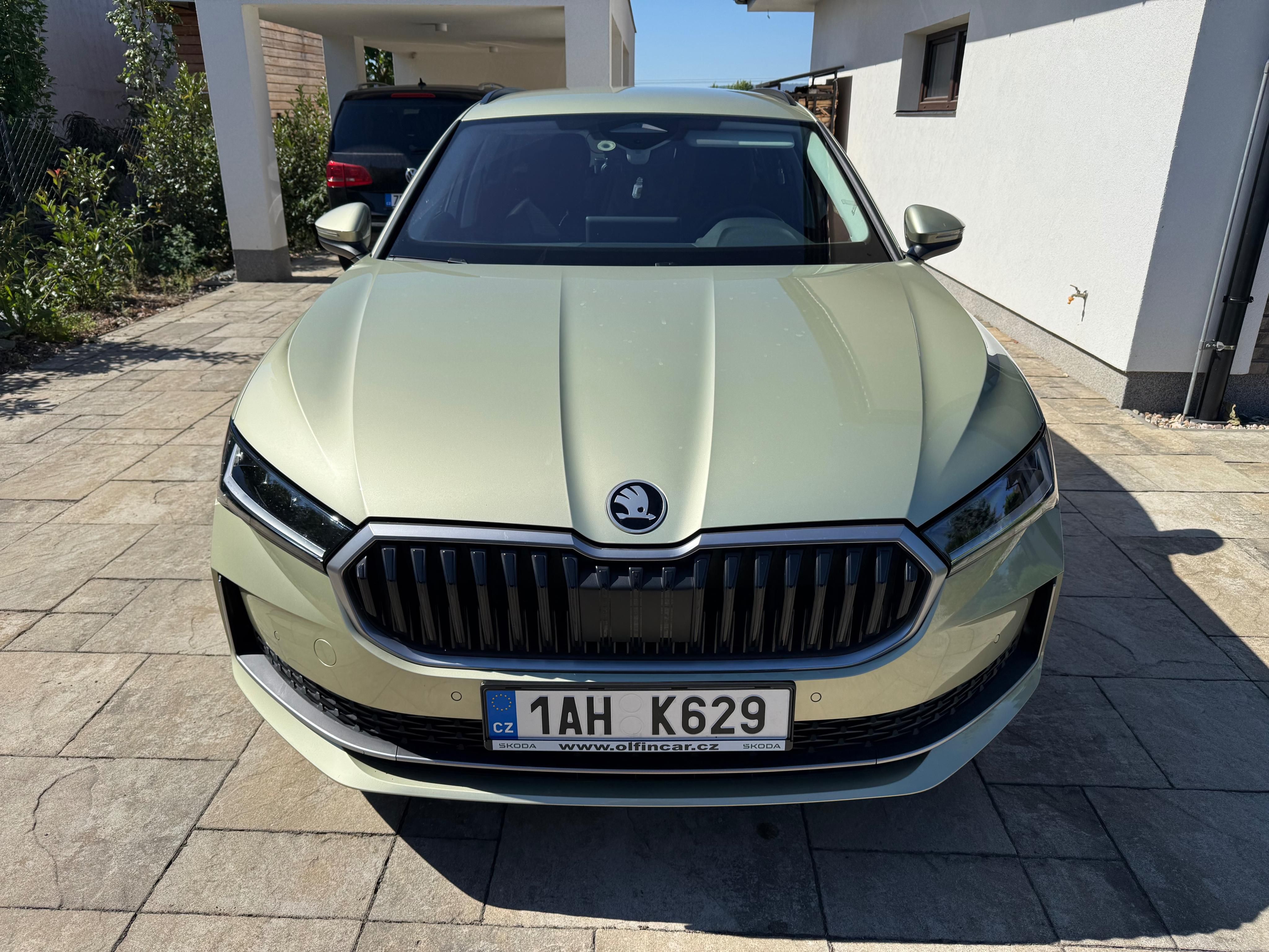 Škoda Superb, 2.0 TDI 110kw, Selection - fotka 2