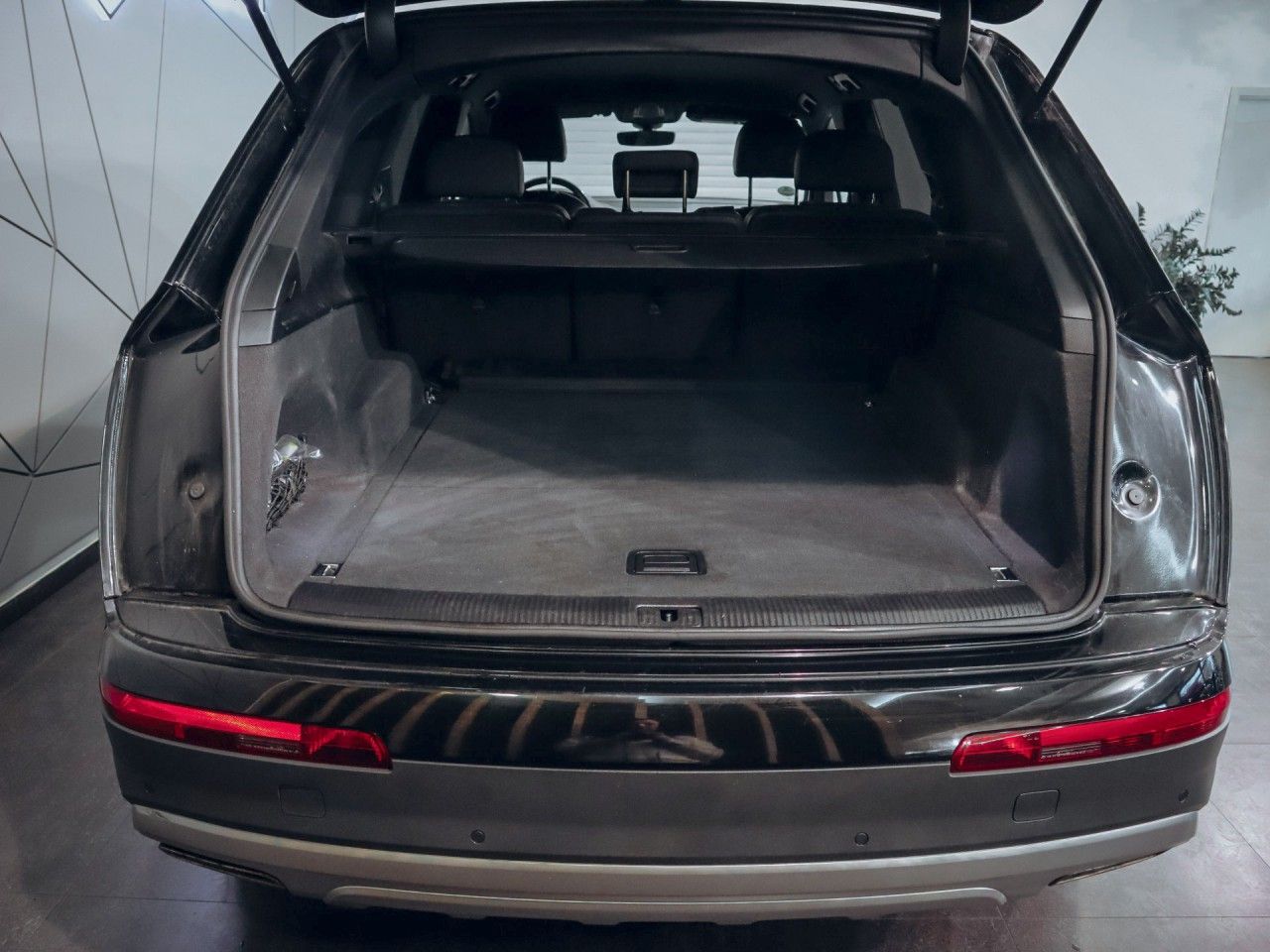 Audi Q7, 3.0TDI, Quattro S-line 200kw - fotka 6