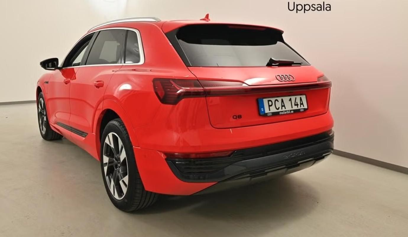Audi Q8 e-tron, 55 Q Kam 4 zóny Matrix BLIS - fotka 5