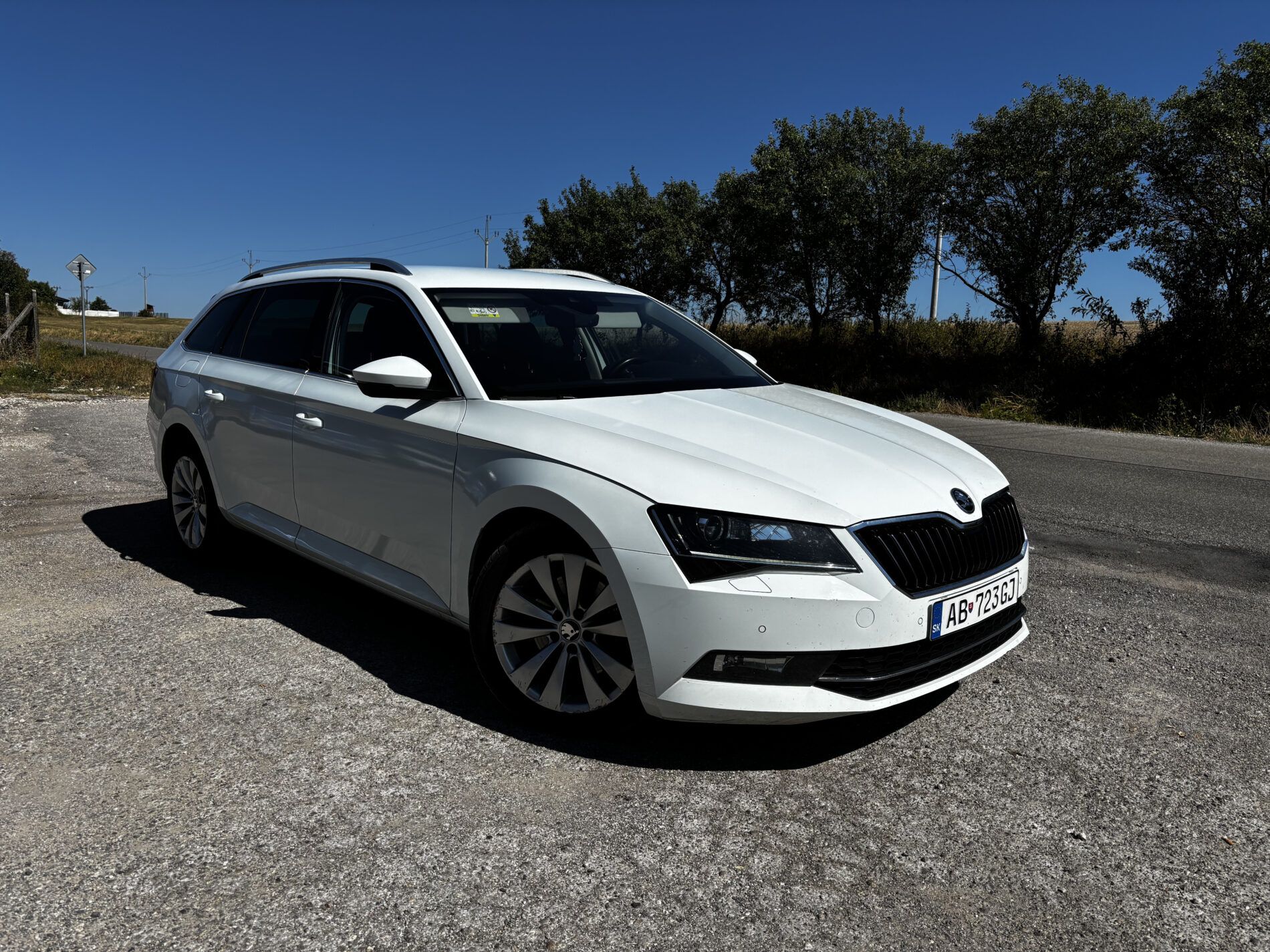 Škoda Superb - fotka 3