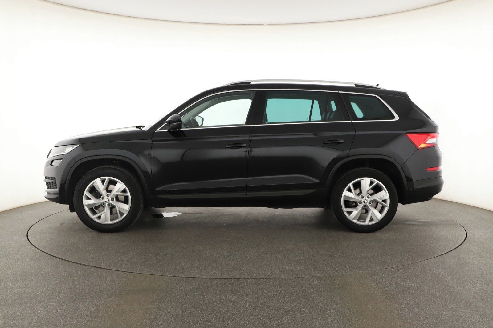 Škoda Kodiaq, 2.0 TDI, 4X4, Automat, 7 míst - fotka 3