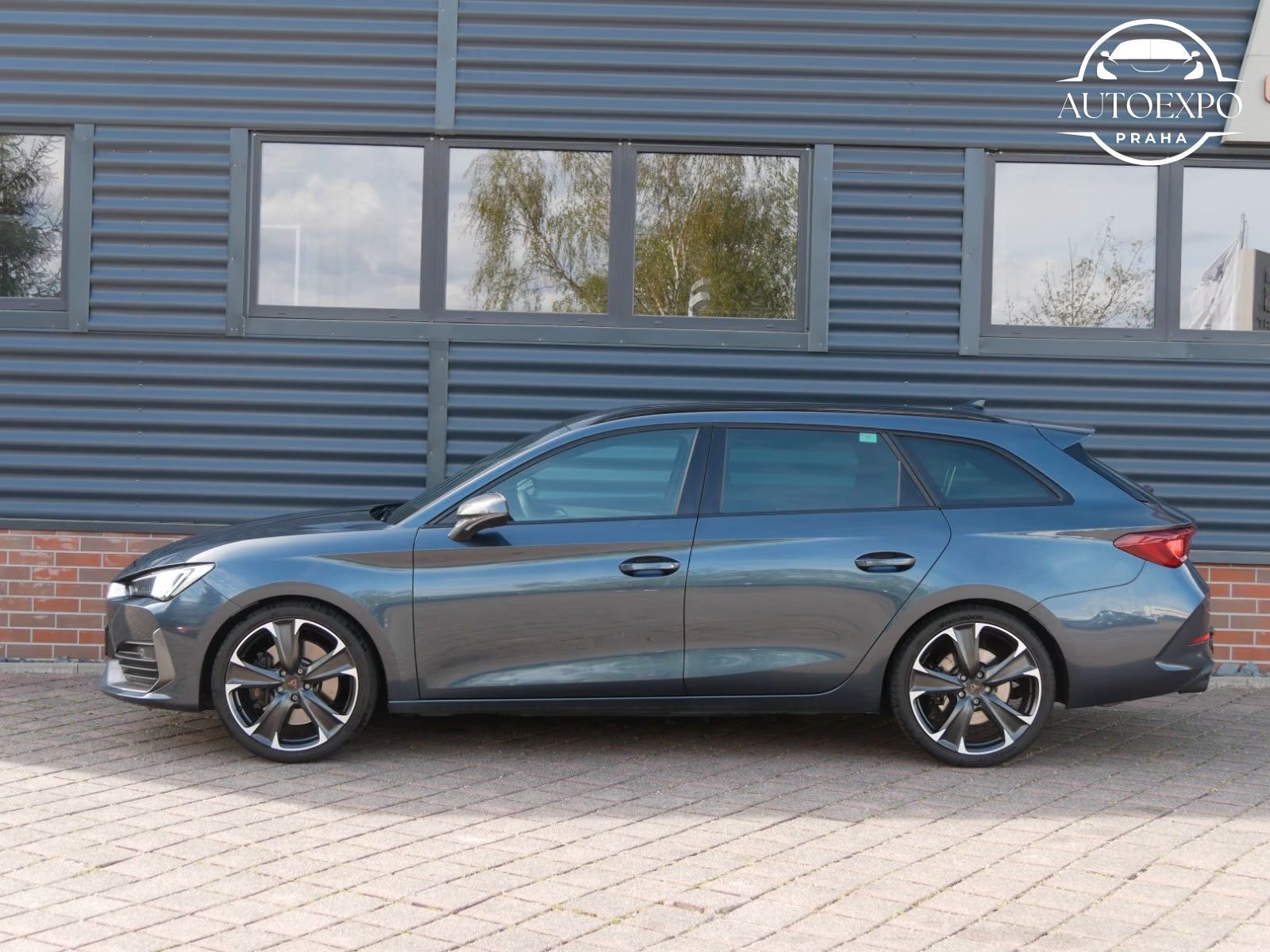Cupra Leon, ST VZ 2.0 TSI 4Drive 310 PS - fotka 3