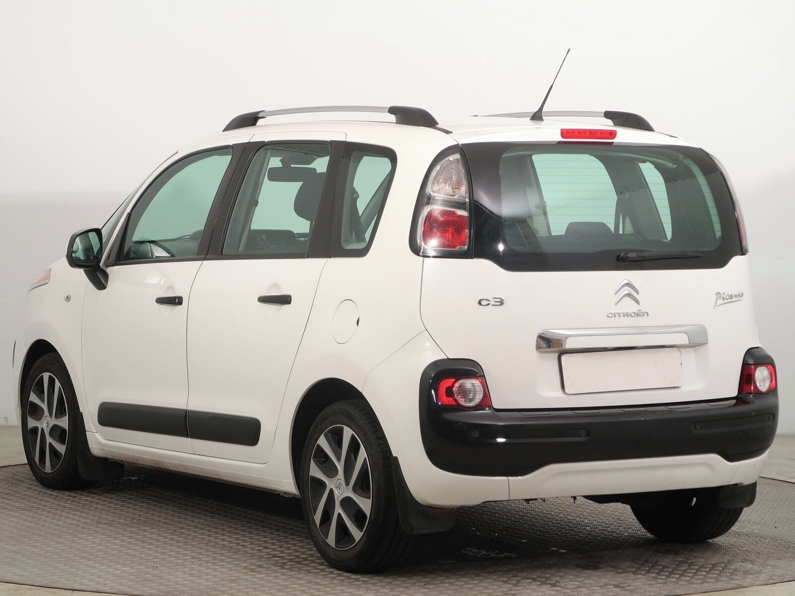 Citroën C3 Picasso, 1.4 i, Serv.kniha, Tempomat - fotka 4