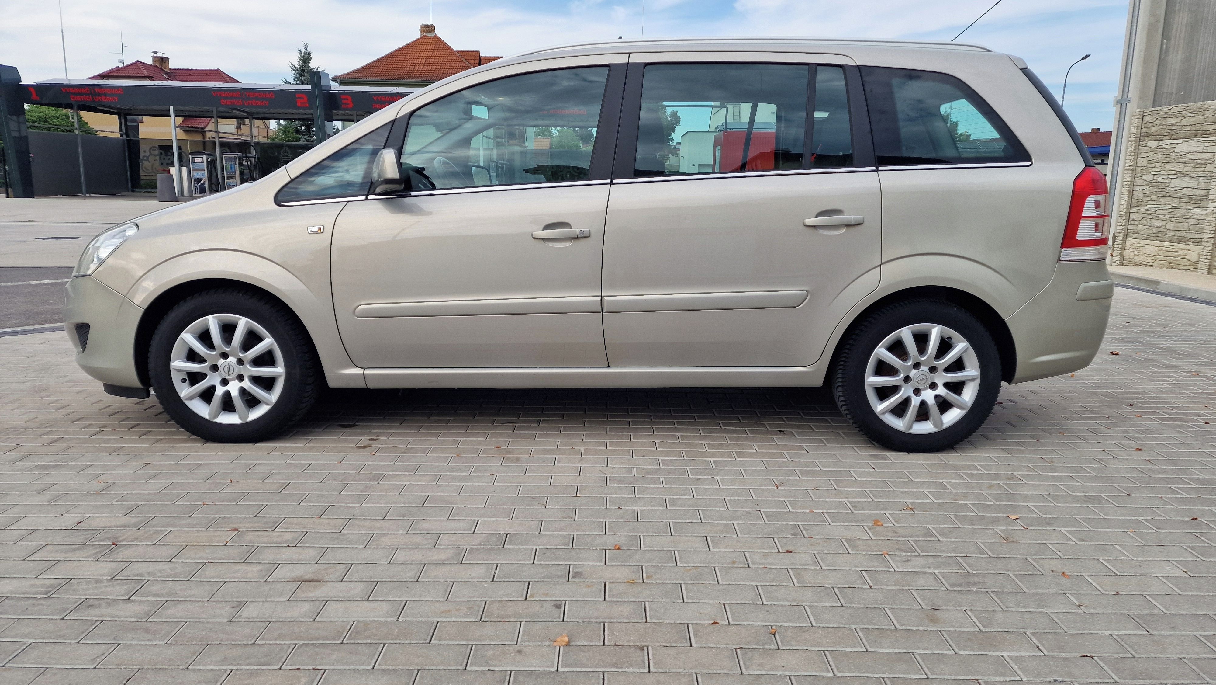 Opel Zafira, 1,8i 103Kw Top bez koroze ! - fotka 6